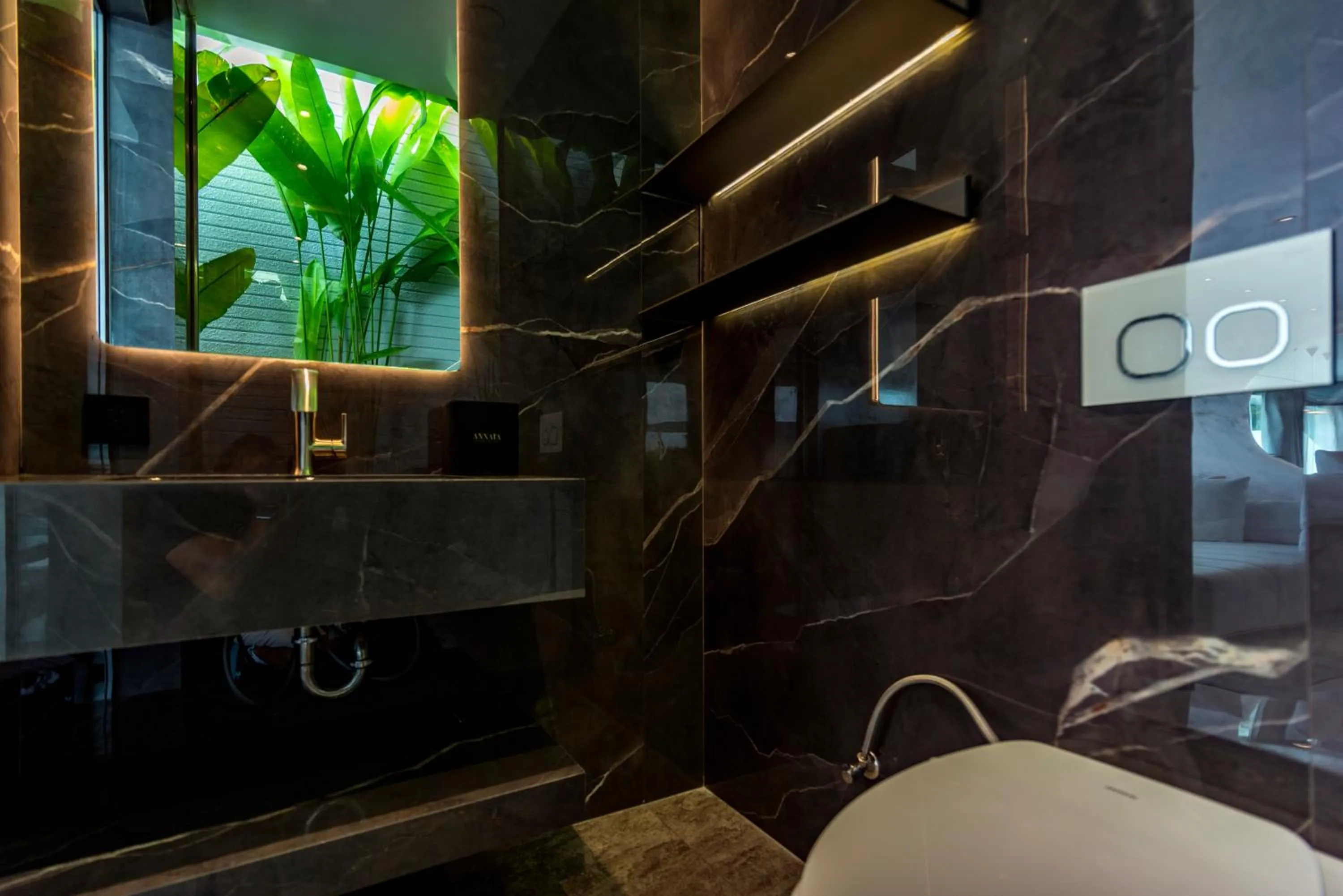 Shower in Sky Star Uluwatu