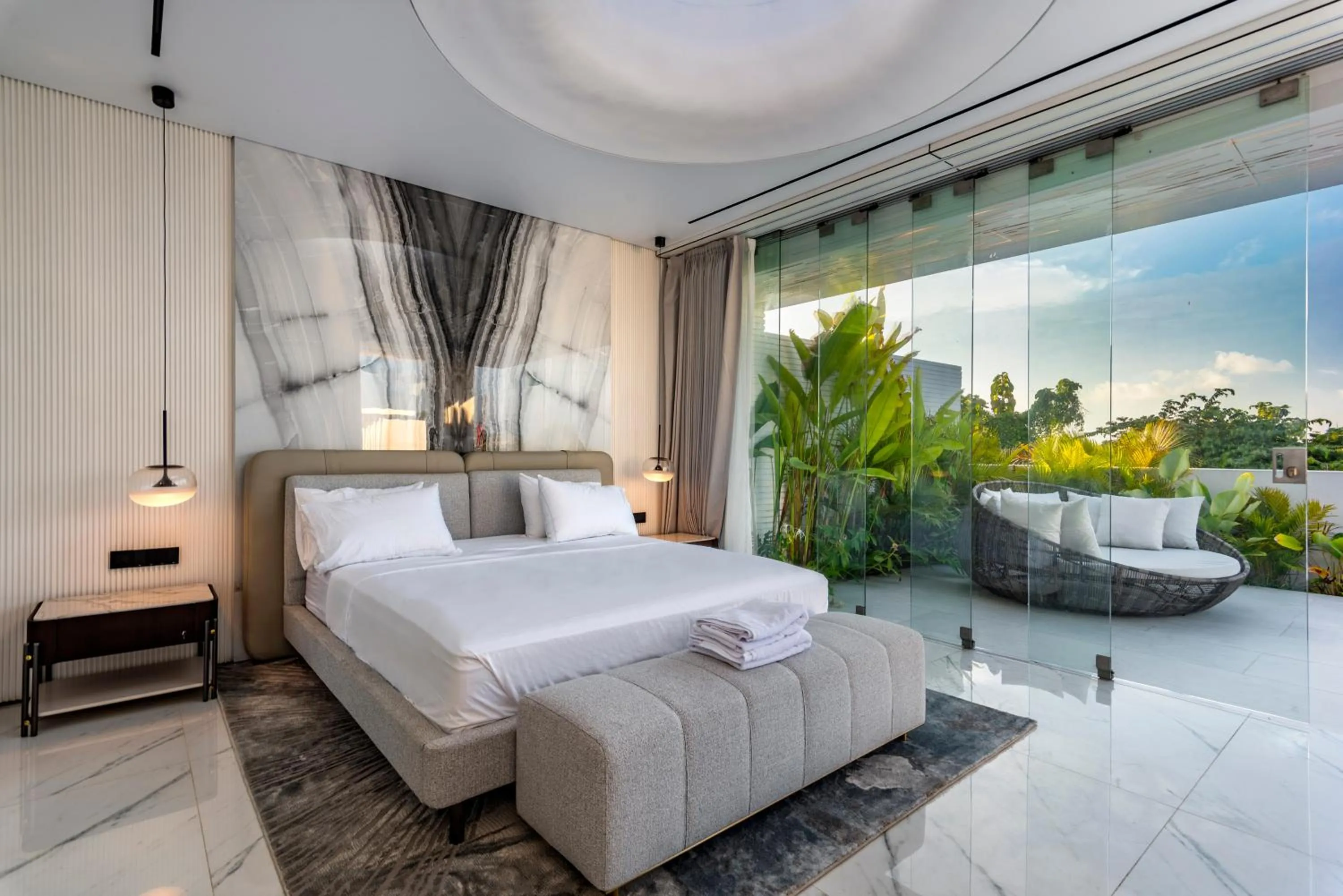 Bedroom, Bed in Sky Star Uluwatu