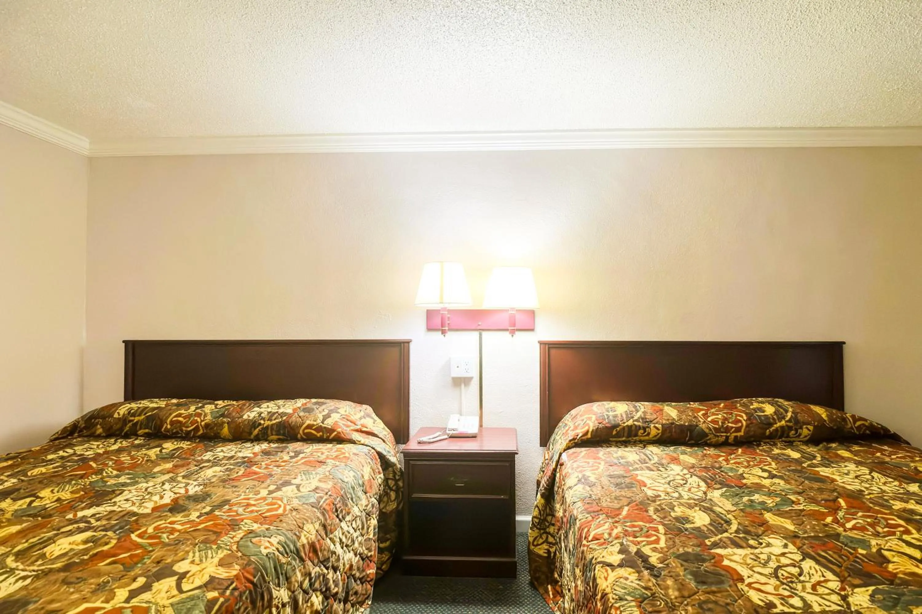 Bedroom, Bed in Hotel O Haven Inn Huntsville AL US 72