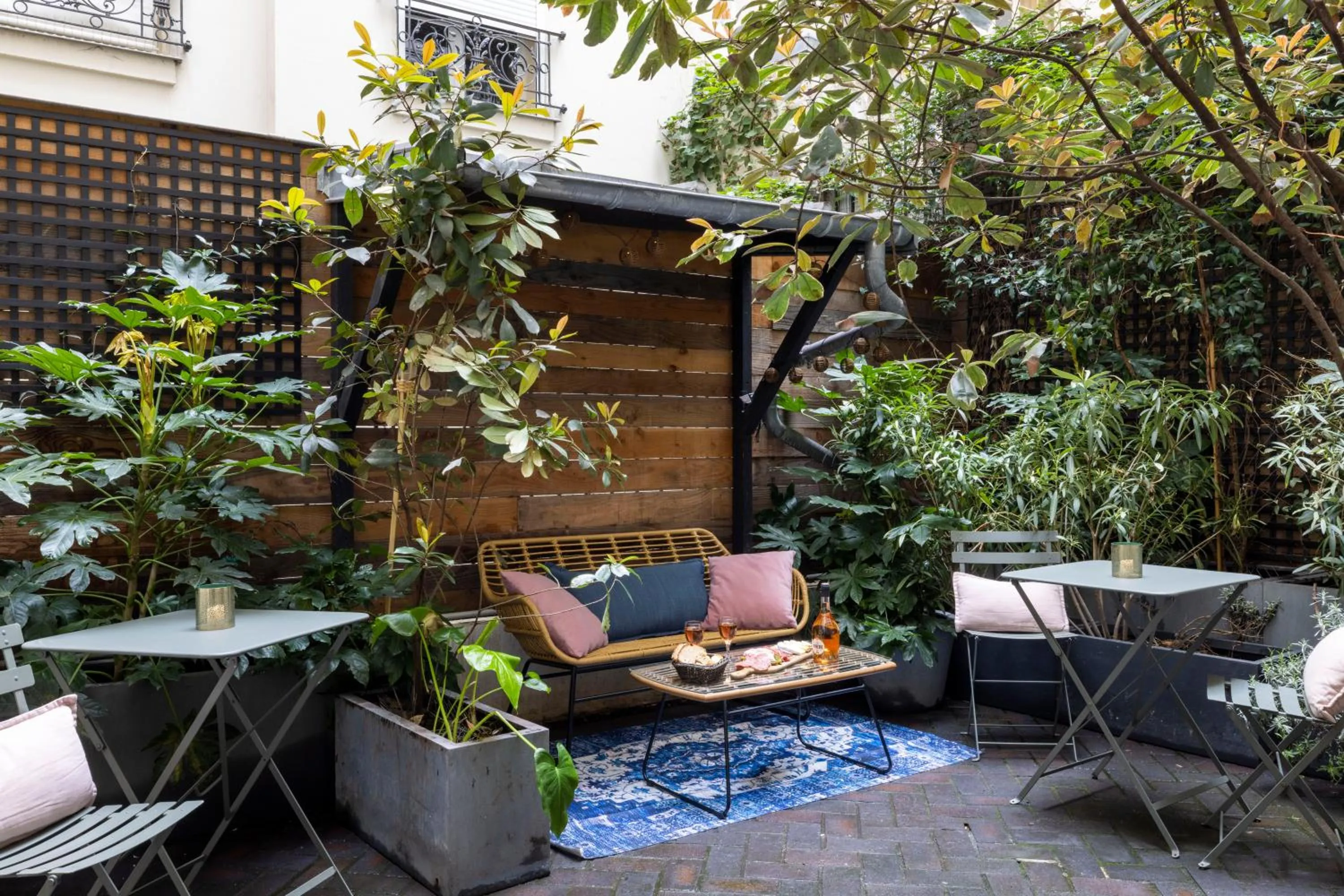Balcony/Terrace in COQ Hotel Paris