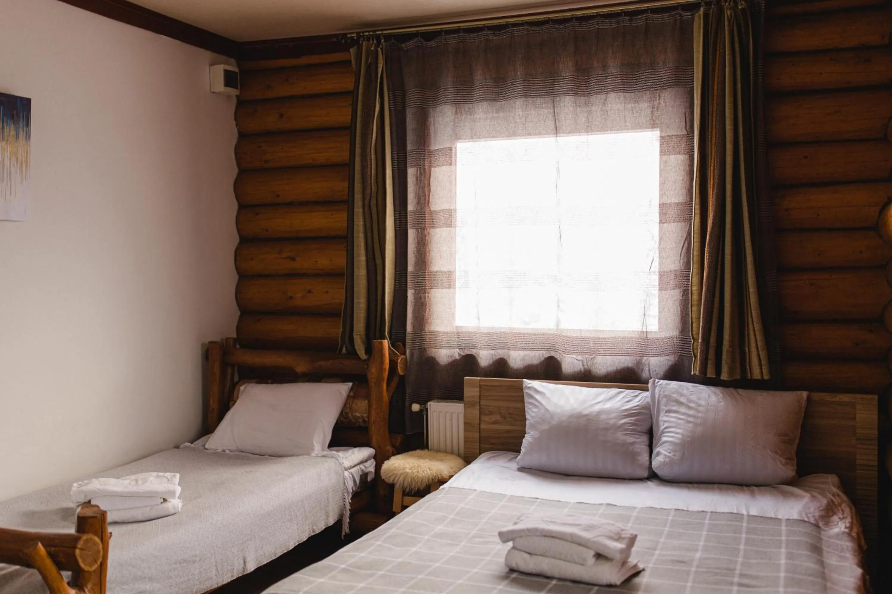 Bed in Kolyba Opryshkiv