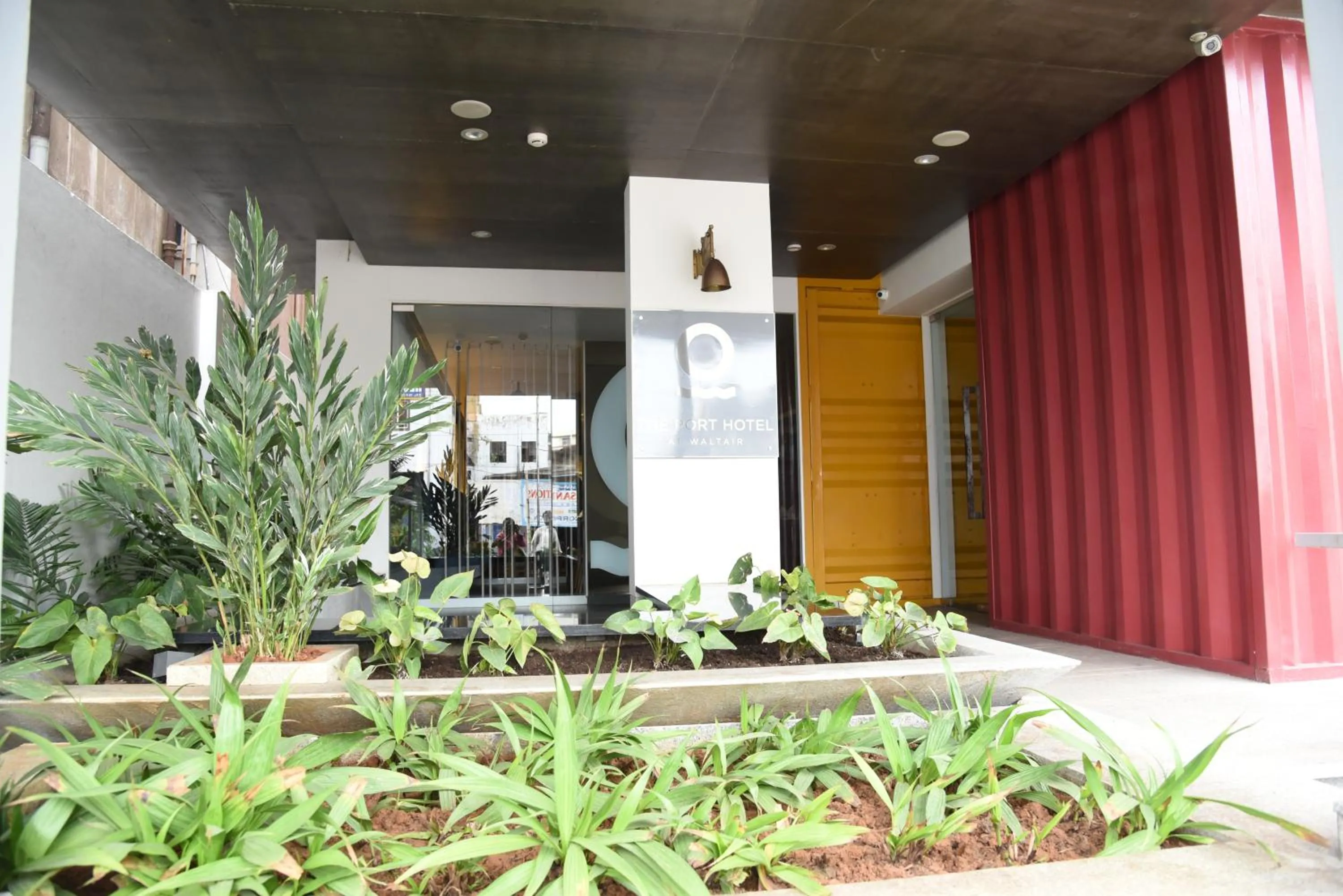 Facade/entrance in The Port Hotel