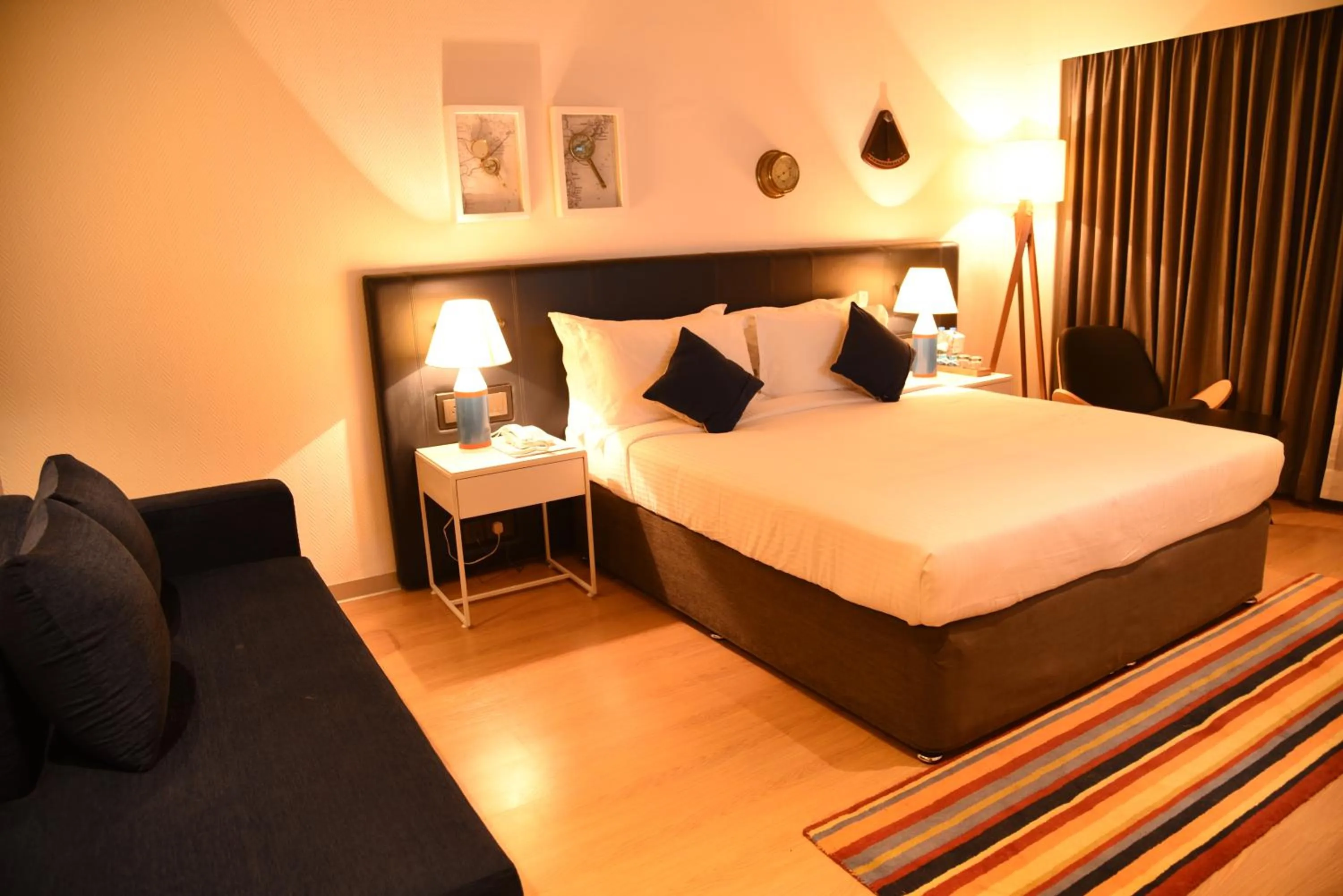 Bedroom, Bed in The Port Hotel