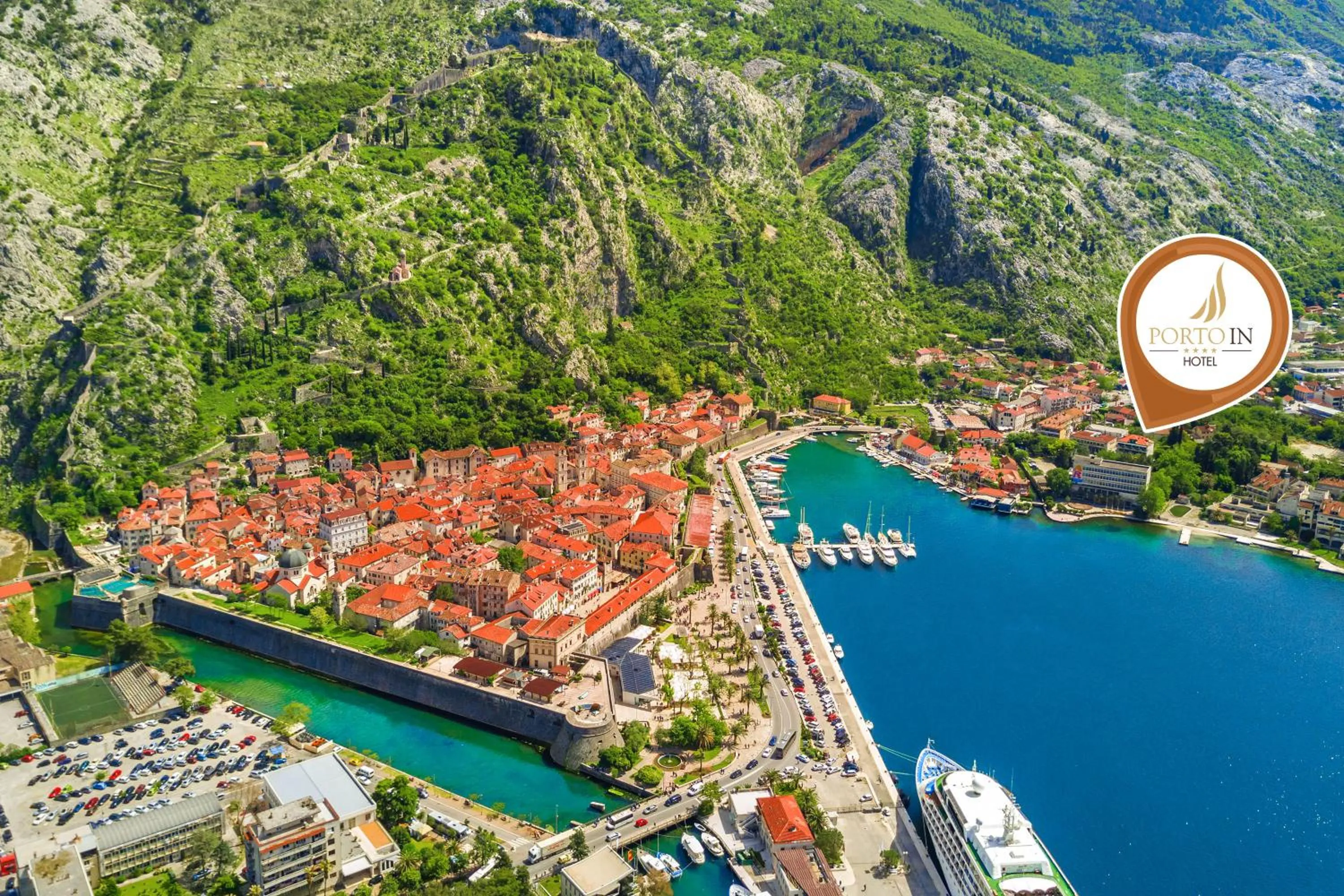 Property logo or sign in Hotel Porto In