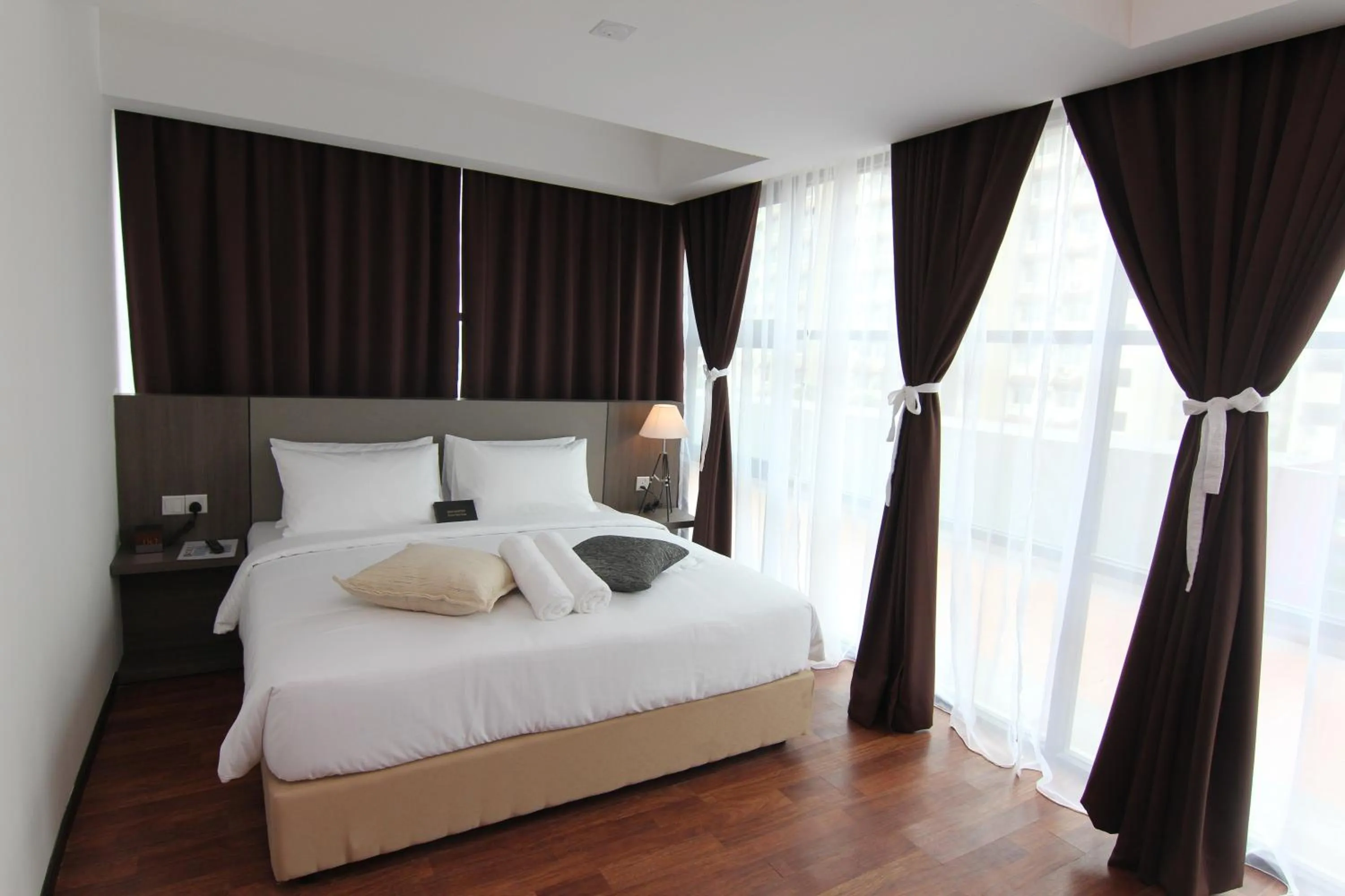 Bedroom, Bed in Nexus Business Suite Hotel