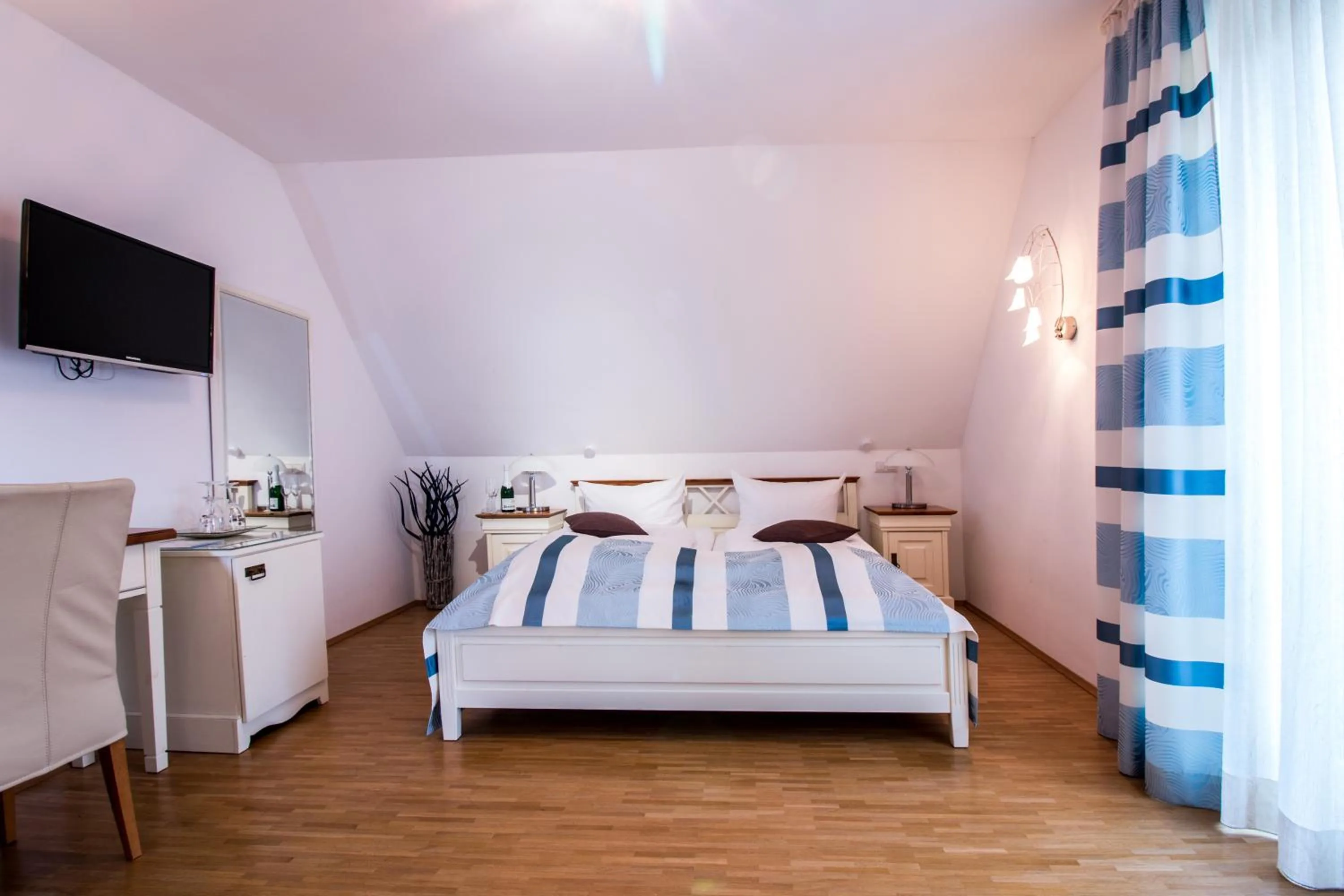 Photo of the whole room, Bed in Landhaus Sassenhof