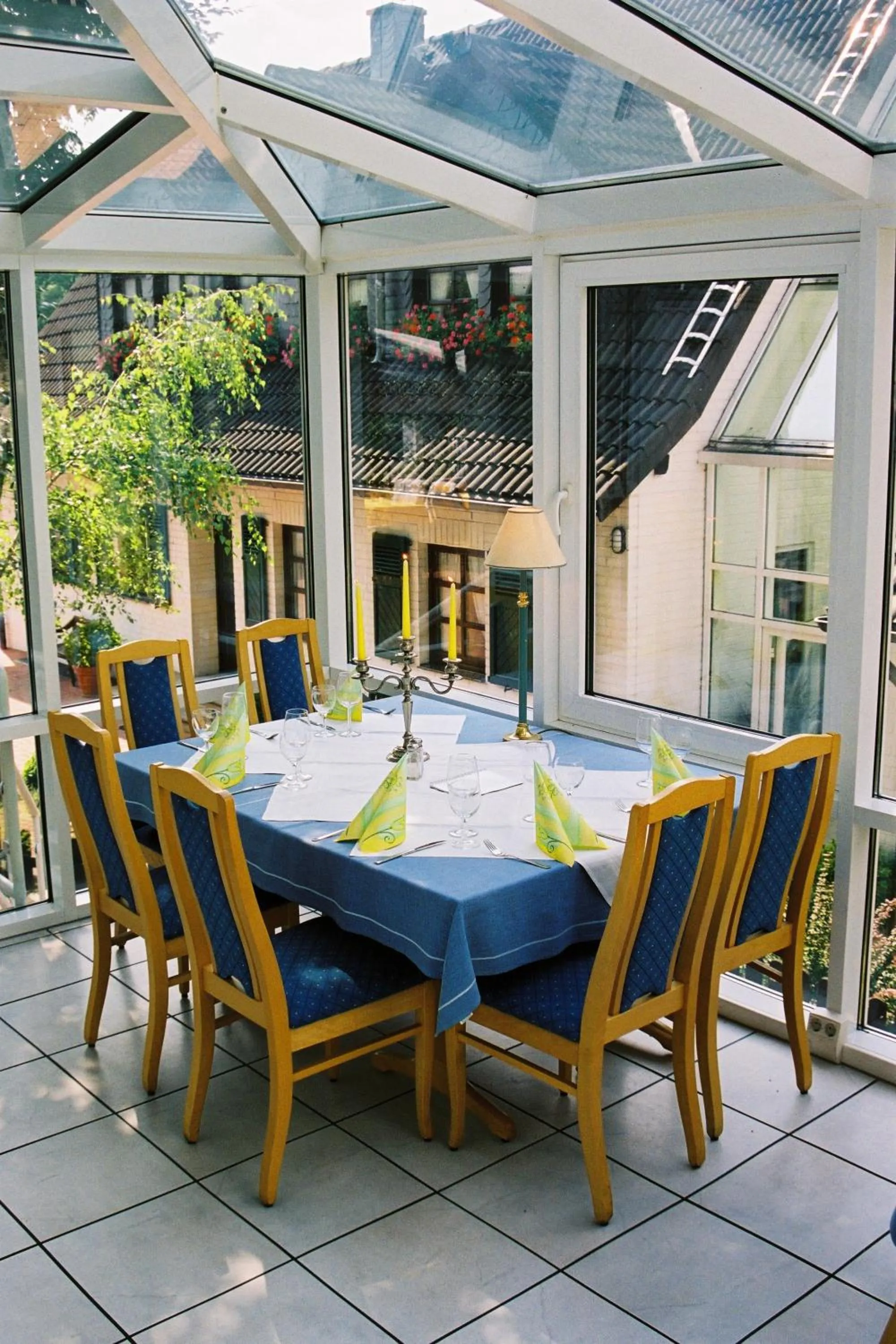 Restaurant/places to eat in Landhaus Sassenhof