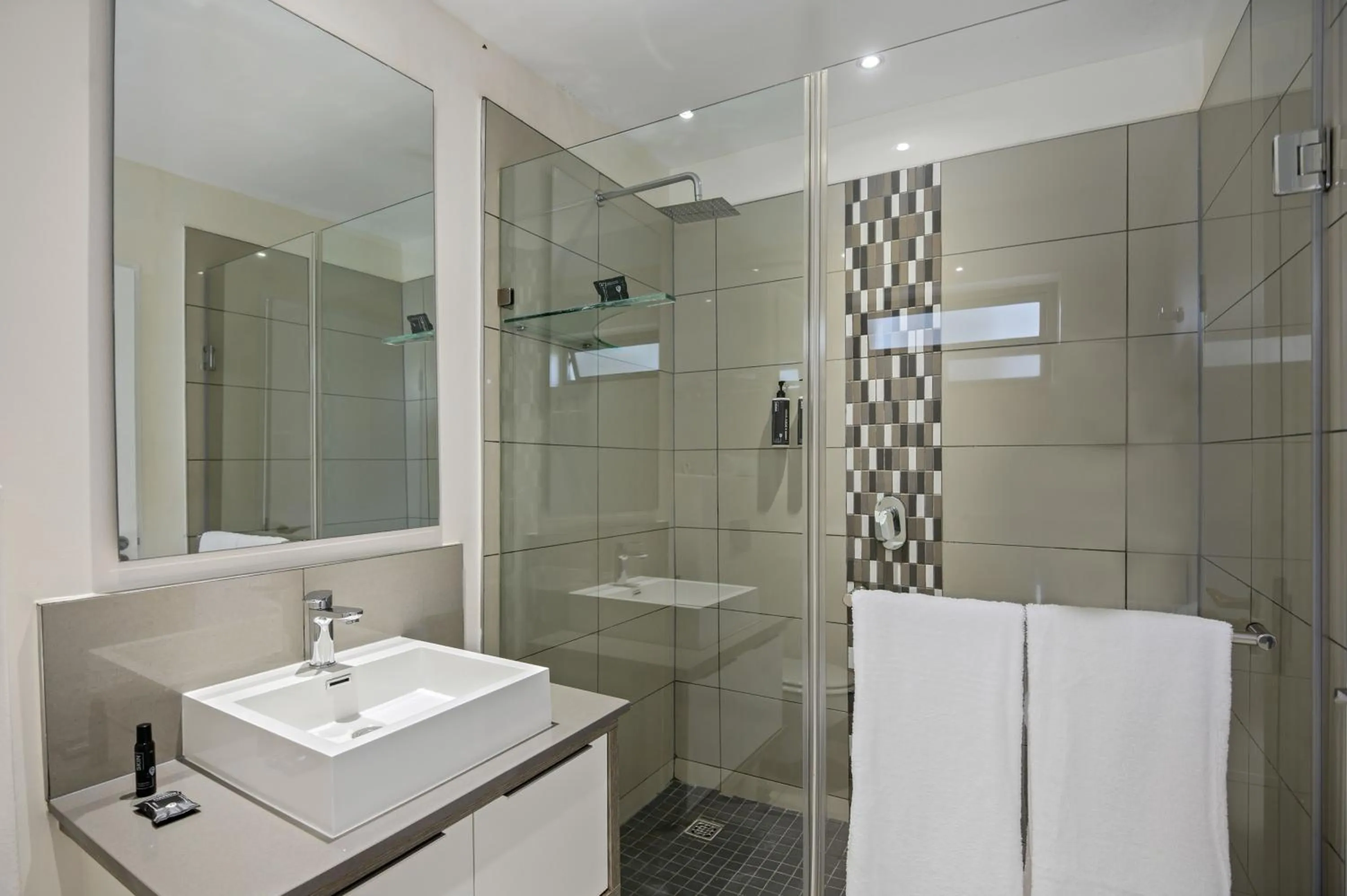 towels in The Capital on Bath