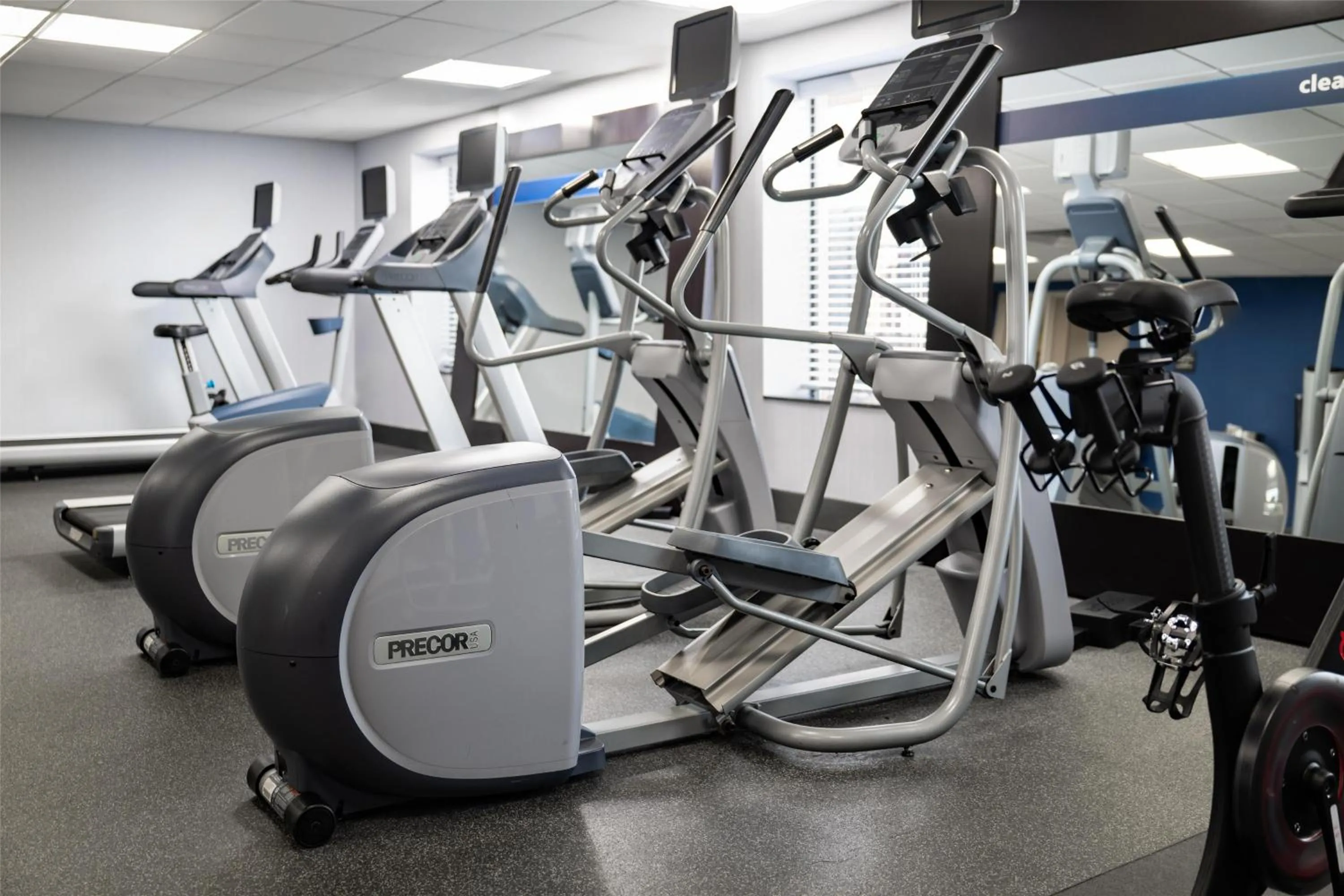 Fitness centre/facilities in Hampton Inn and Suites La Crosse Downtown