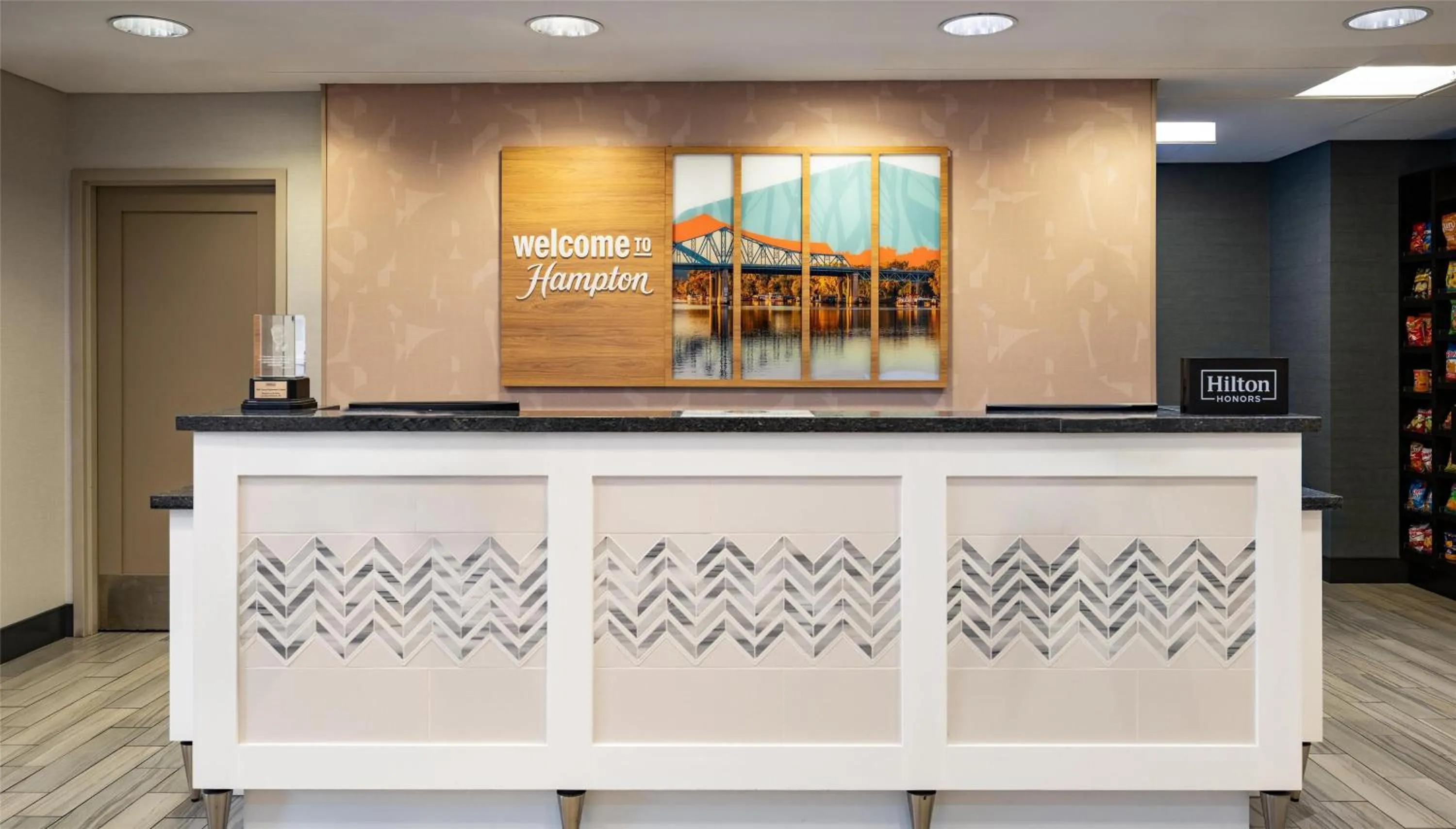 Lobby or reception in Hampton Inn and Suites La Crosse Downtown
