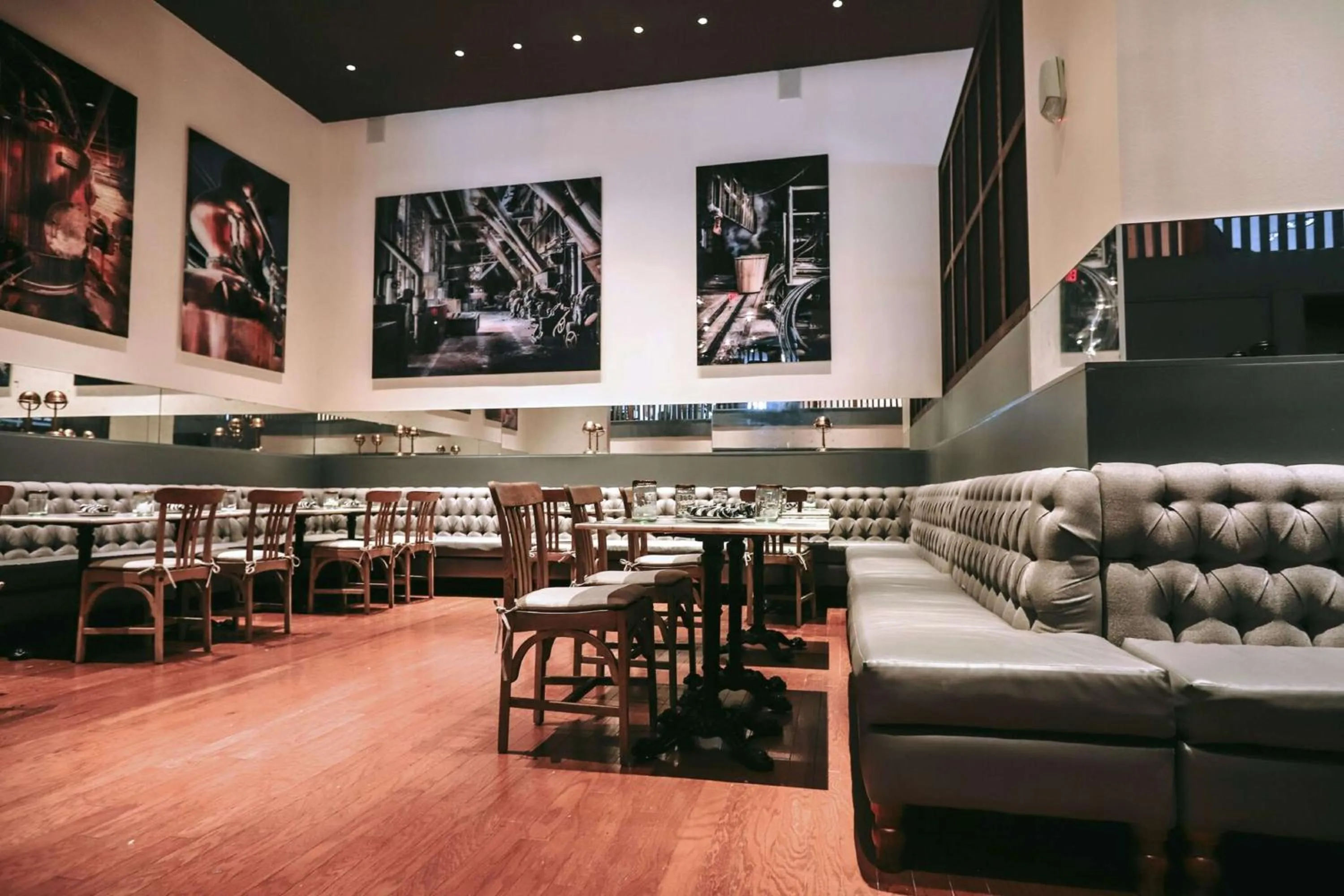 Restaurant/places to eat in Hilton Garden Inn Downtown Dallas