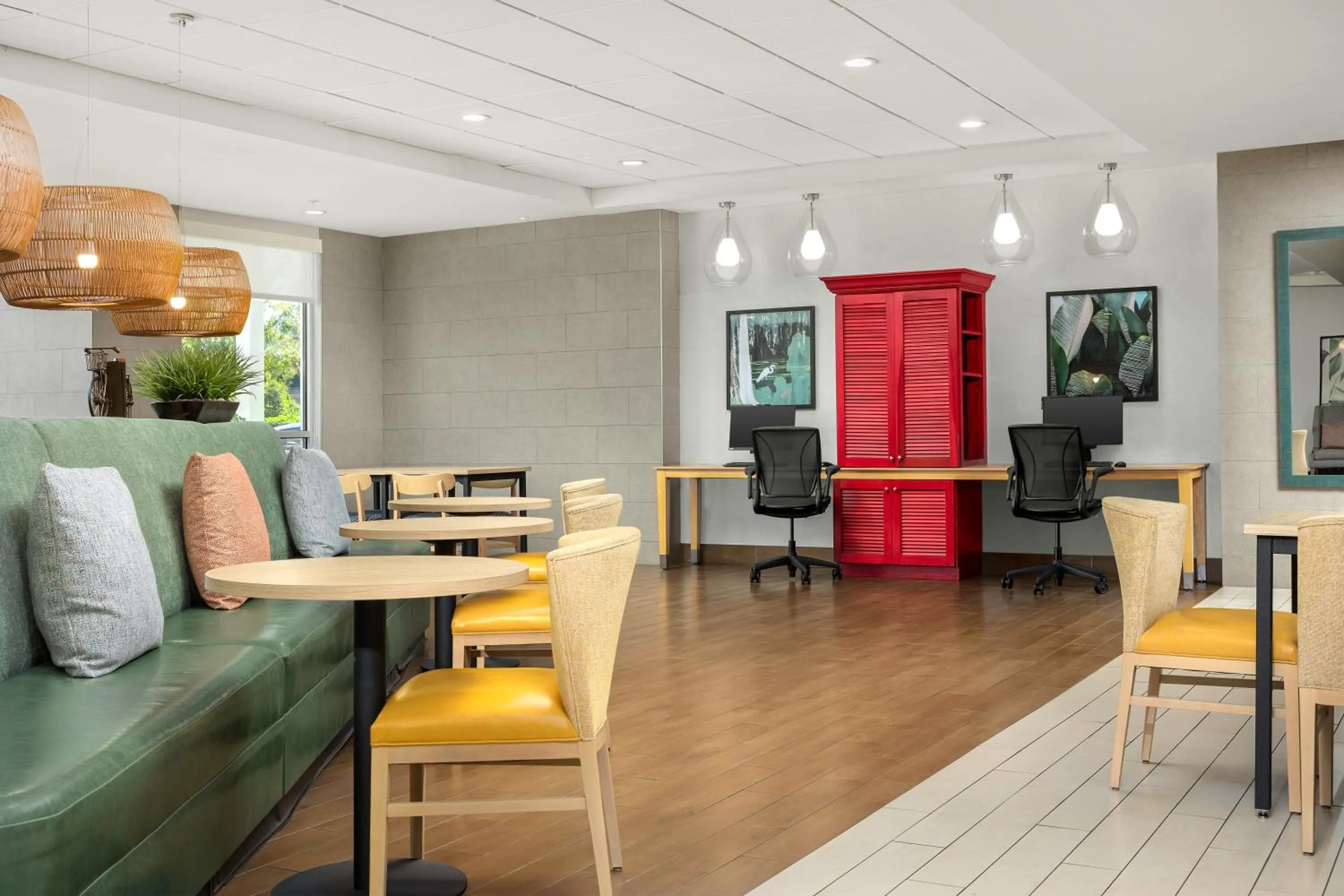 Lobby or reception in Home2 Suites by Hilton Tallahassee State Capitol