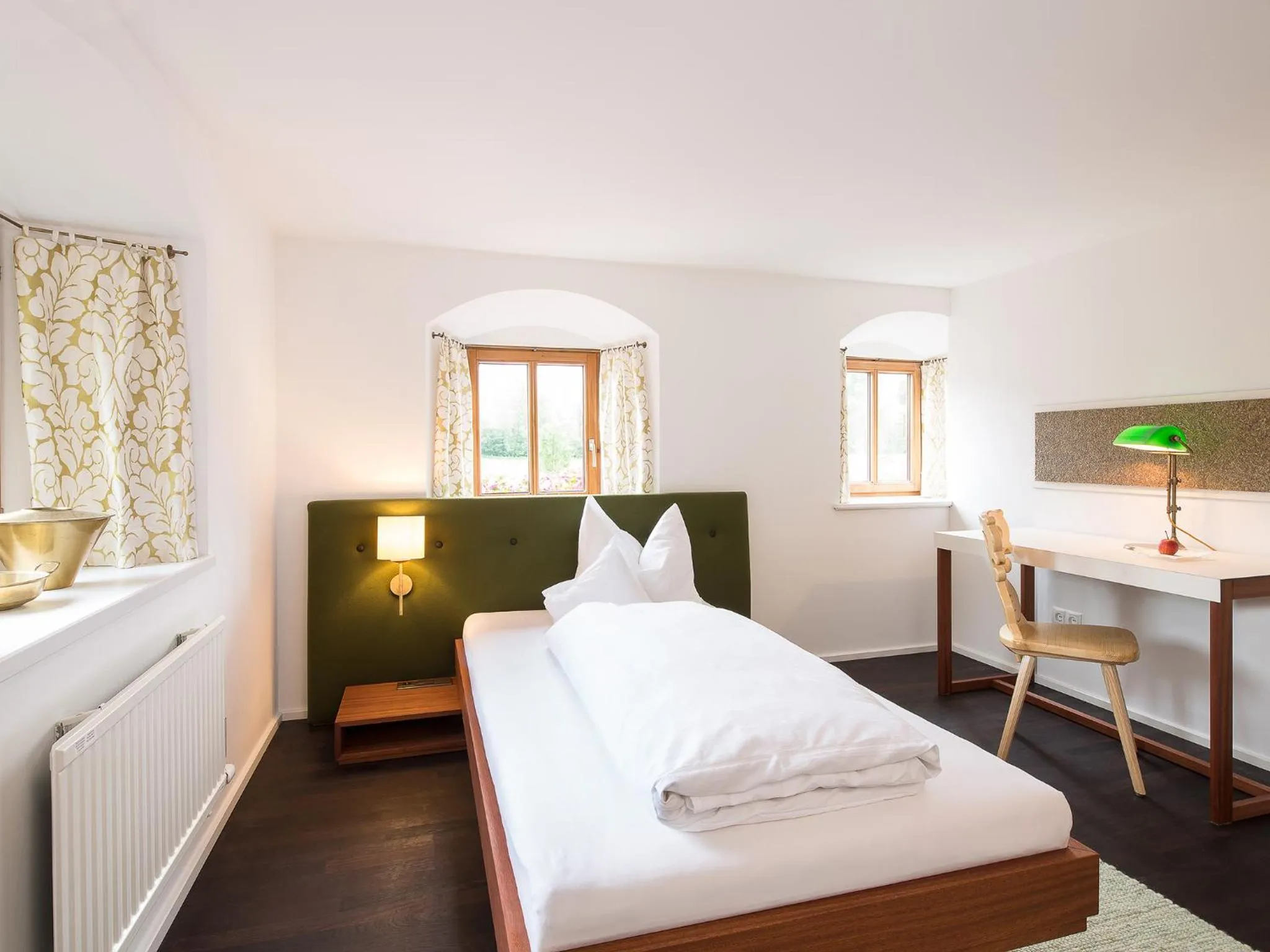 Day, Bed in Gasthof Schopper