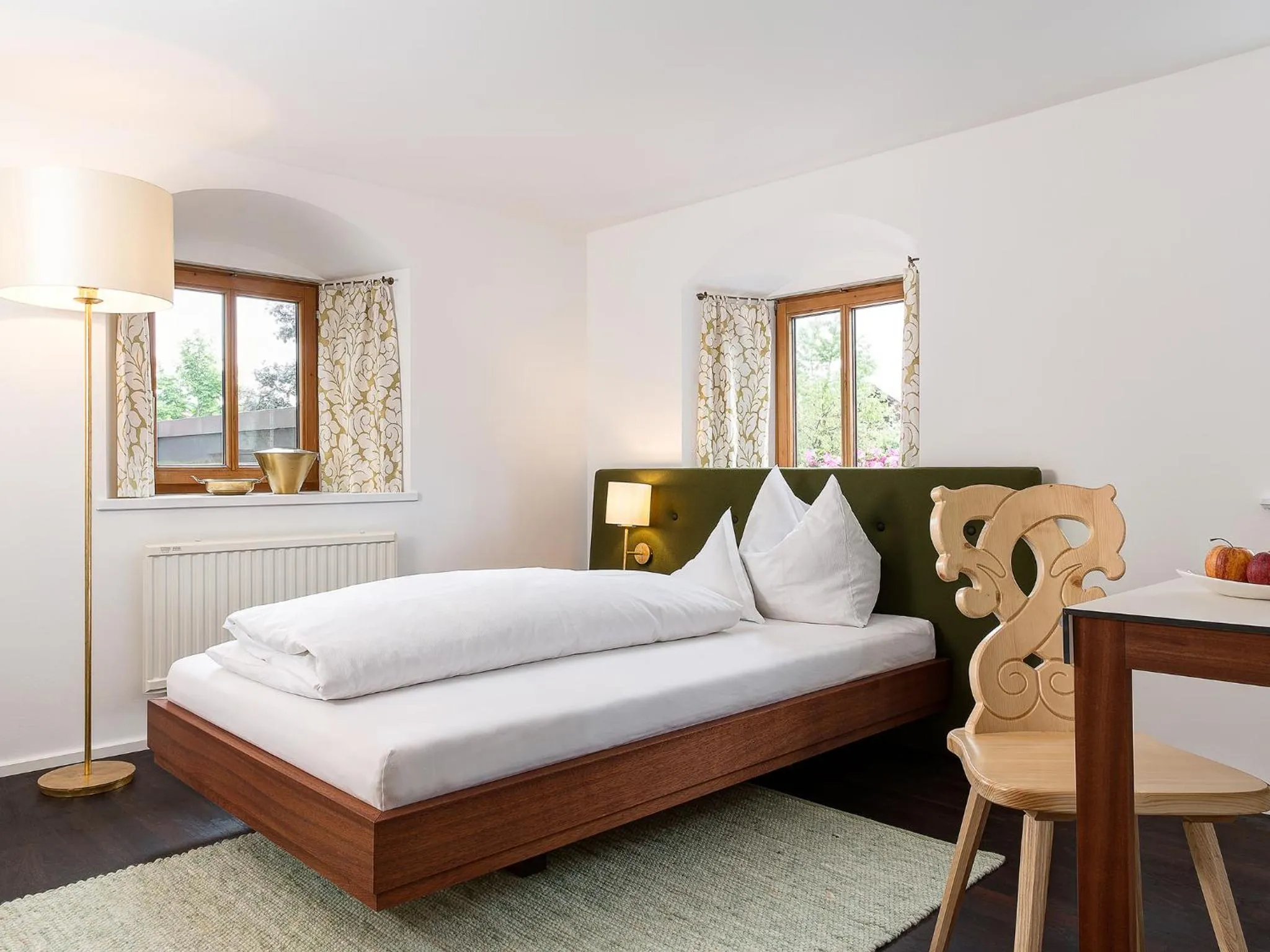 Day, Bed in Gasthof Schopper
