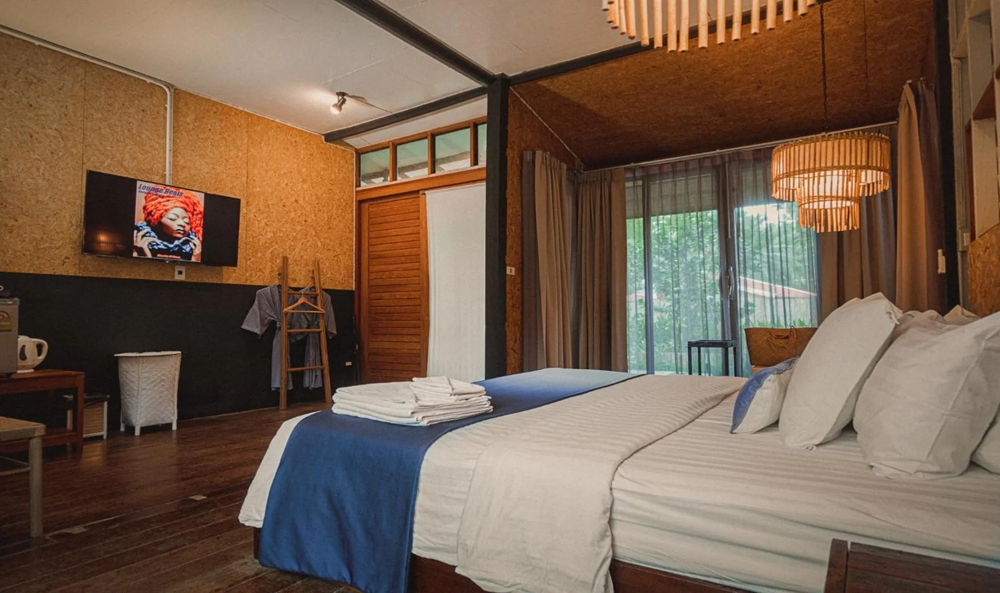 Bed in Sichon Cabana Beach Resort