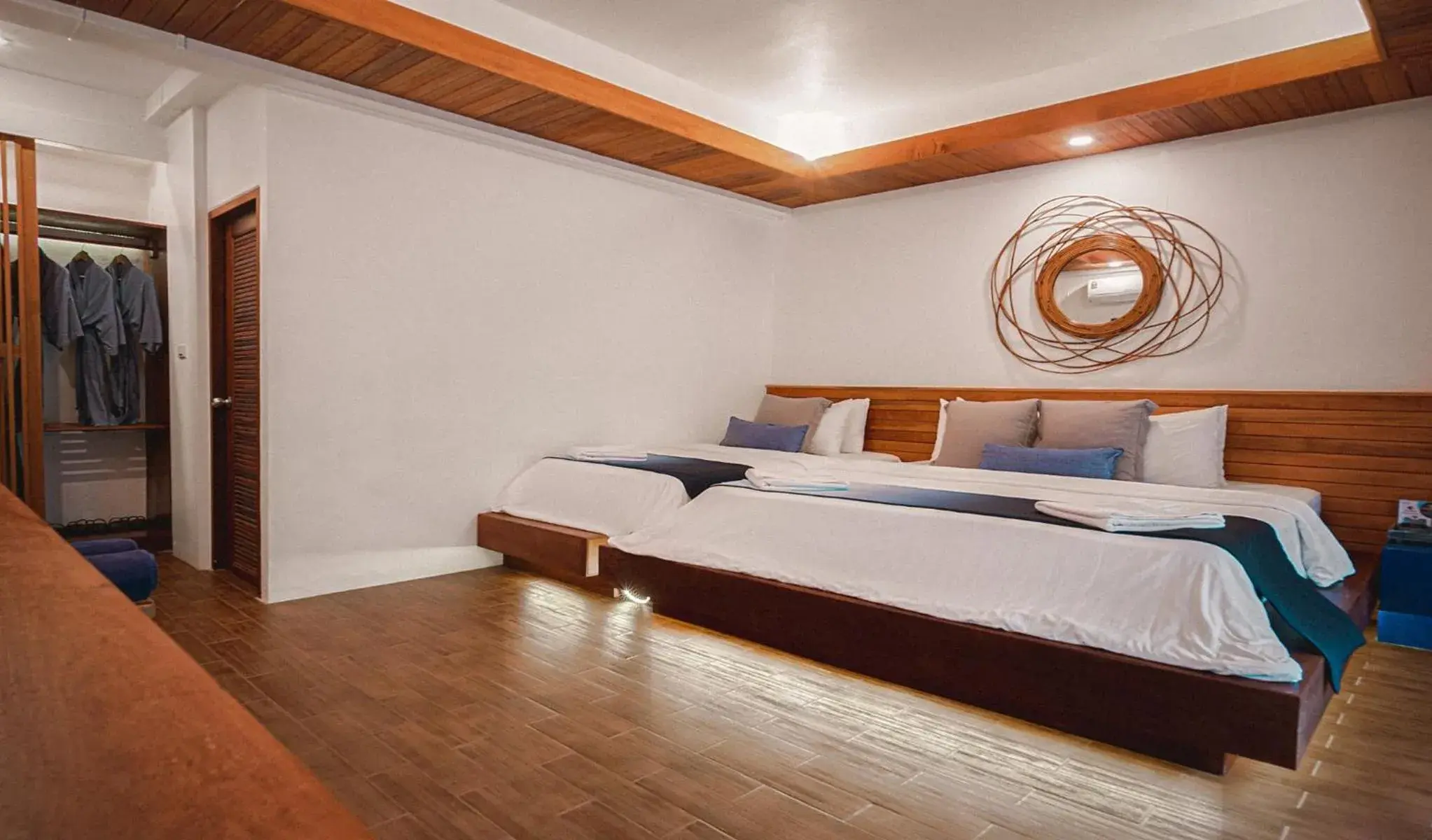 Family Room with Balcony in Sichon Cabana Beach Resort Family Room with Balcony in Sichon Cabana Beach Resort