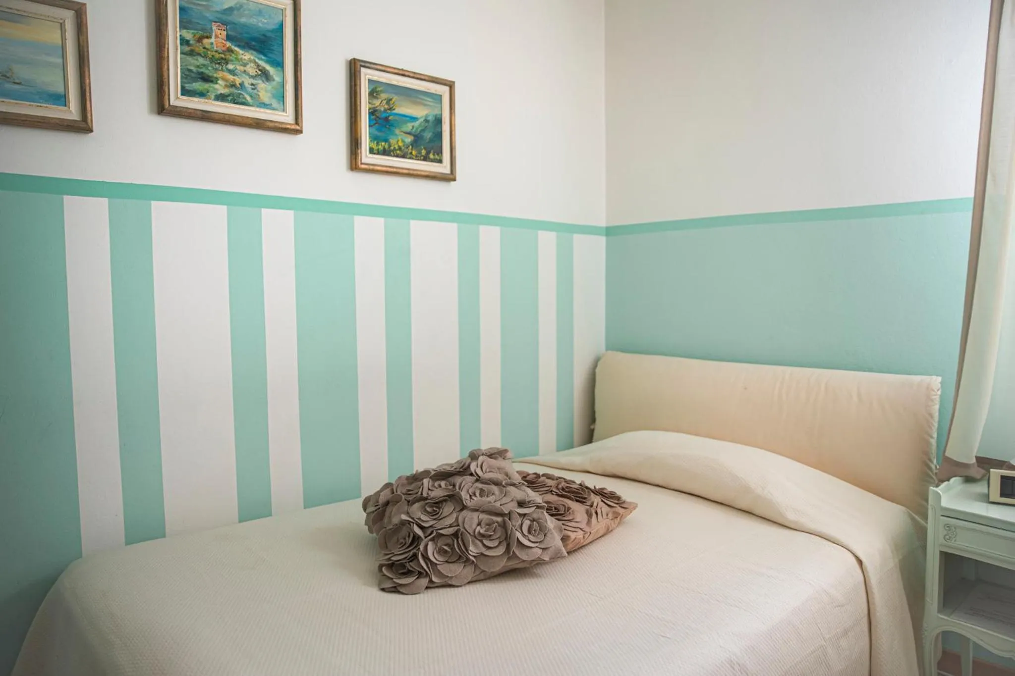 Bed in Hotel San Genesio