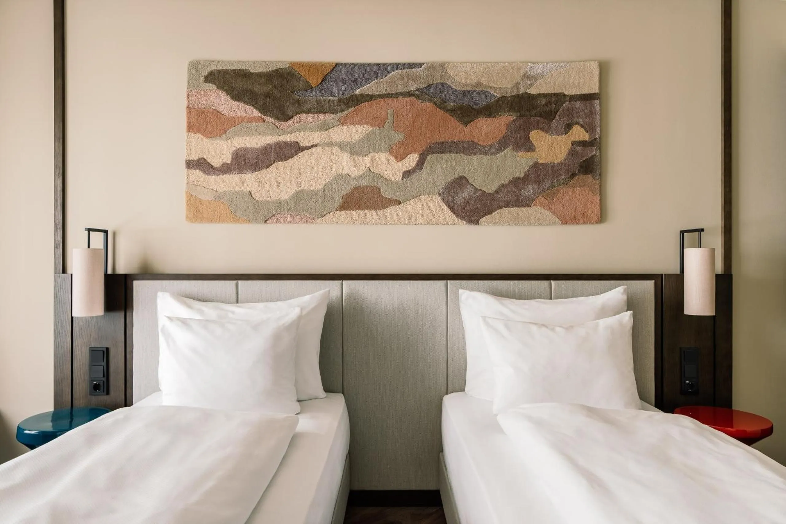 Bed in Hotel Schani City