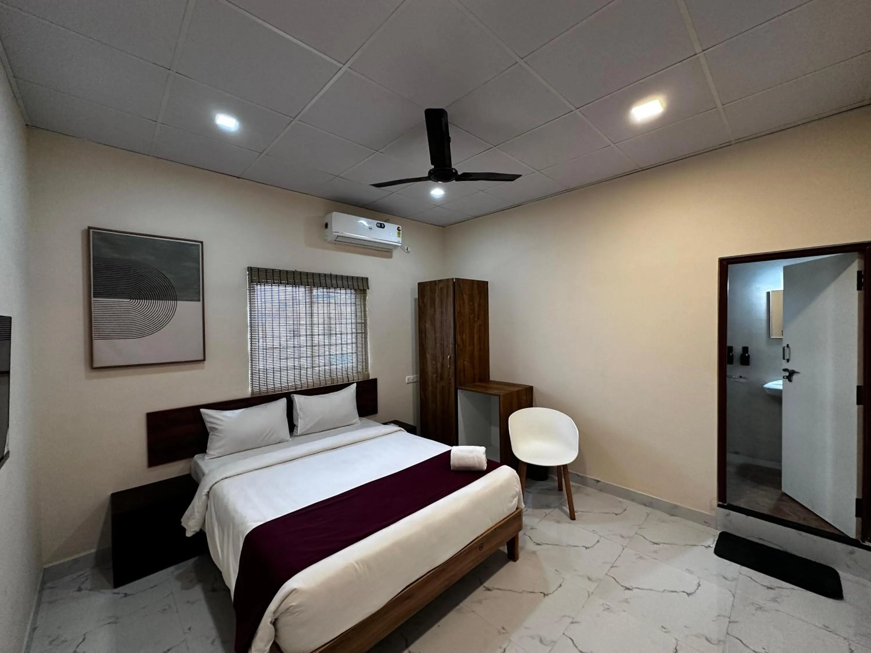 Photo of the whole room, Bed in Urban Stay