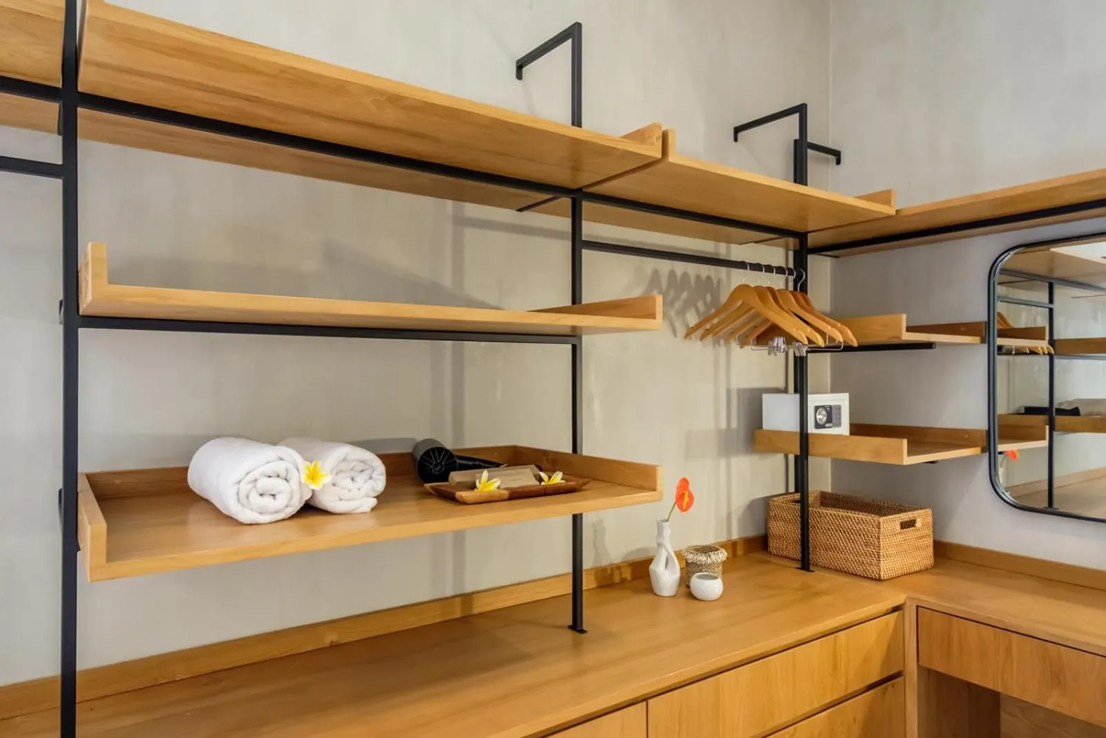 Area and facilities in Madeira Casa Canggu, Bali