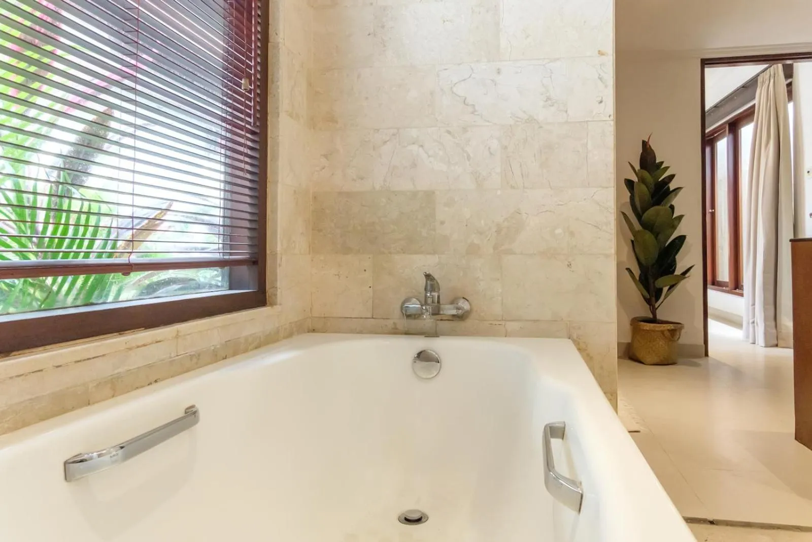 Bathroom in Madeira Casa Canggu, Bali