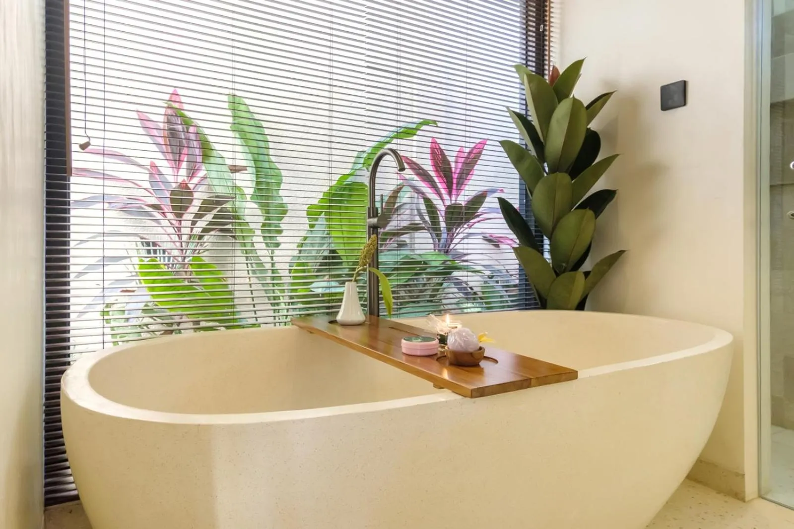 Bathroom in Madeira Casa Canggu, Bali