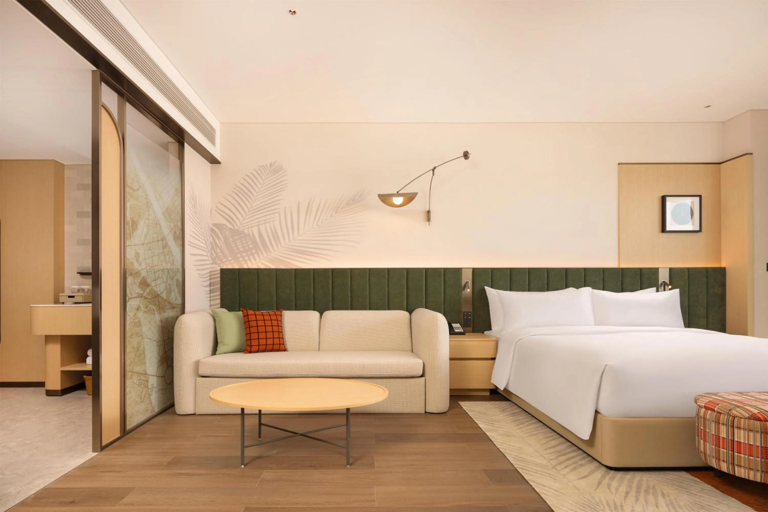 Bed in Hilton Garden Inn Xishuangbanna Gasa Airport