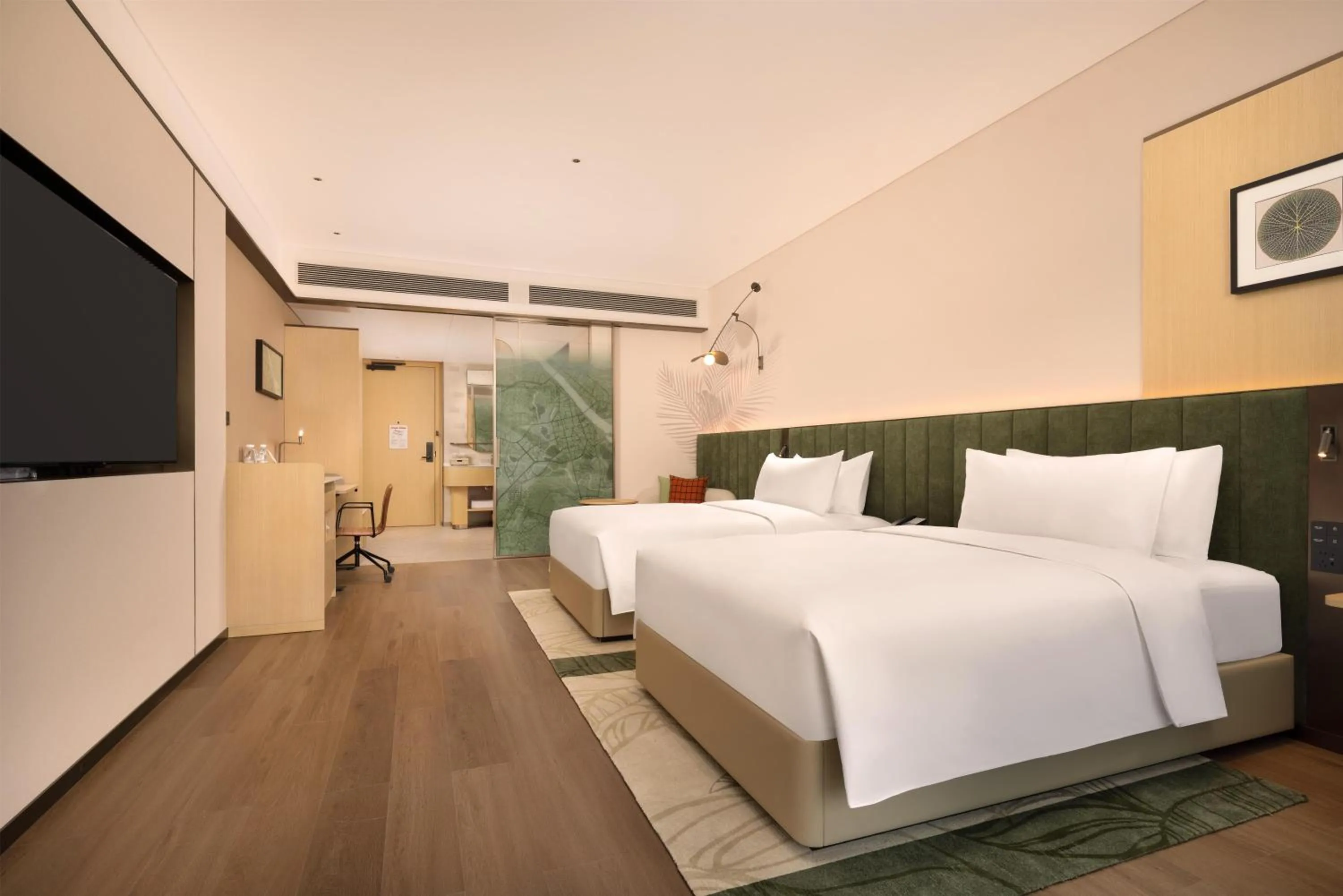 Bed in Hilton Garden Inn Xishuangbanna Gasa Airport