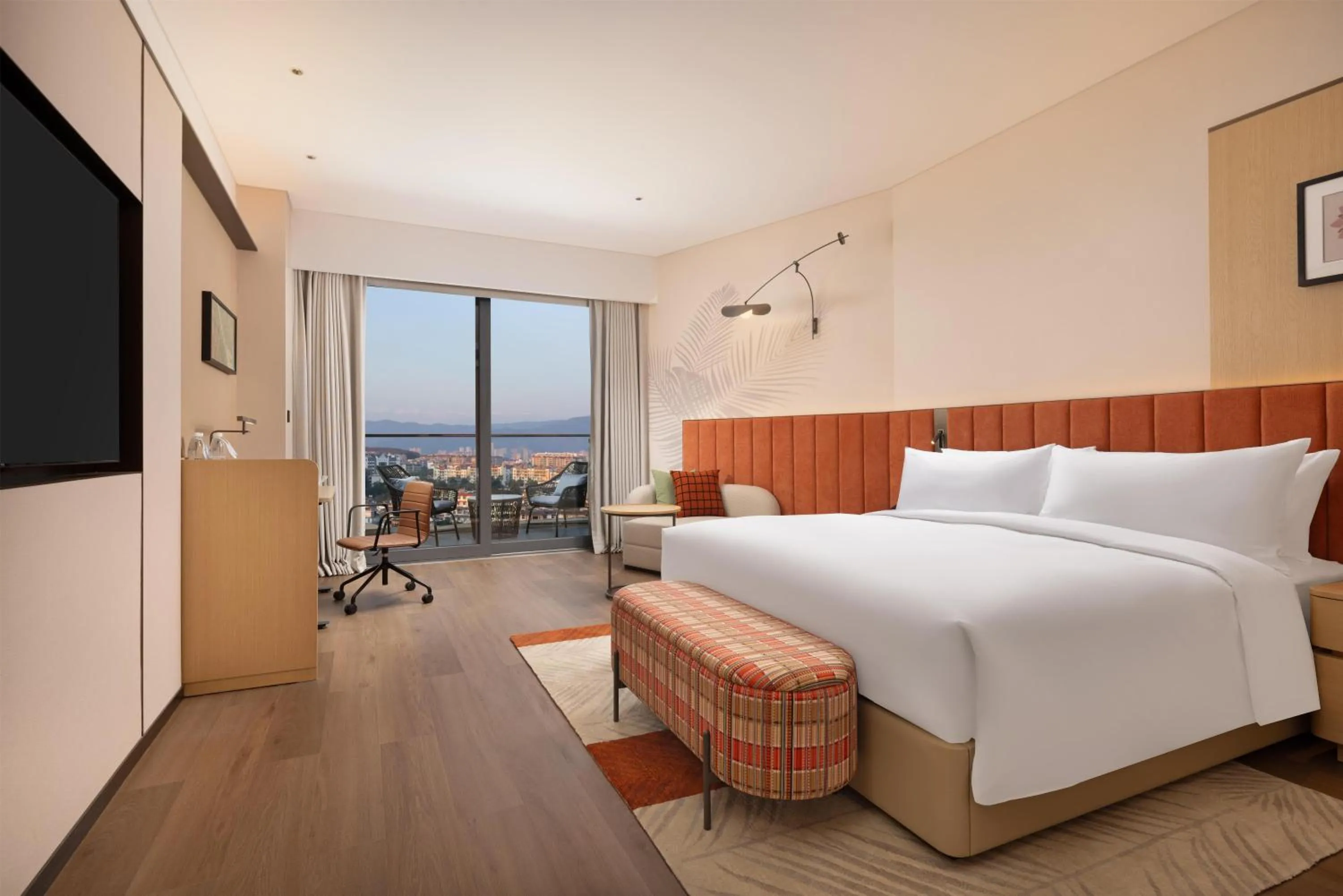 Bed in Hilton Garden Inn Xishuangbanna Gasa Airport