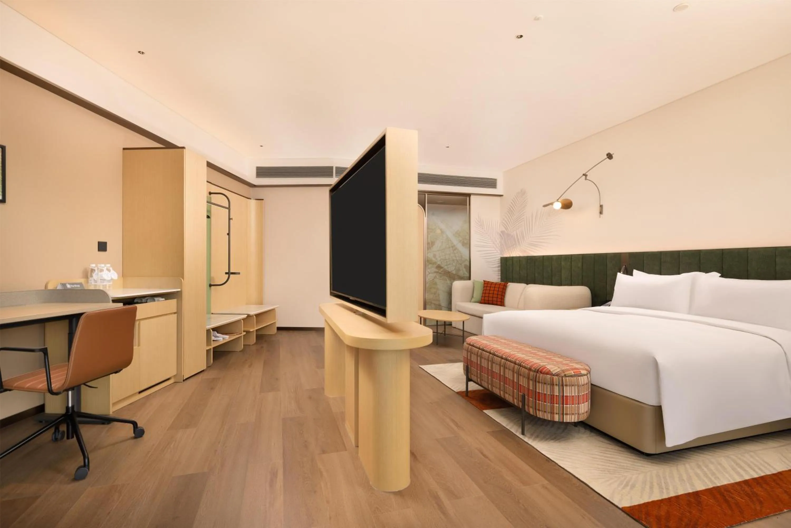 Bed in Hilton Garden Inn Xishuangbanna Gasa Airport