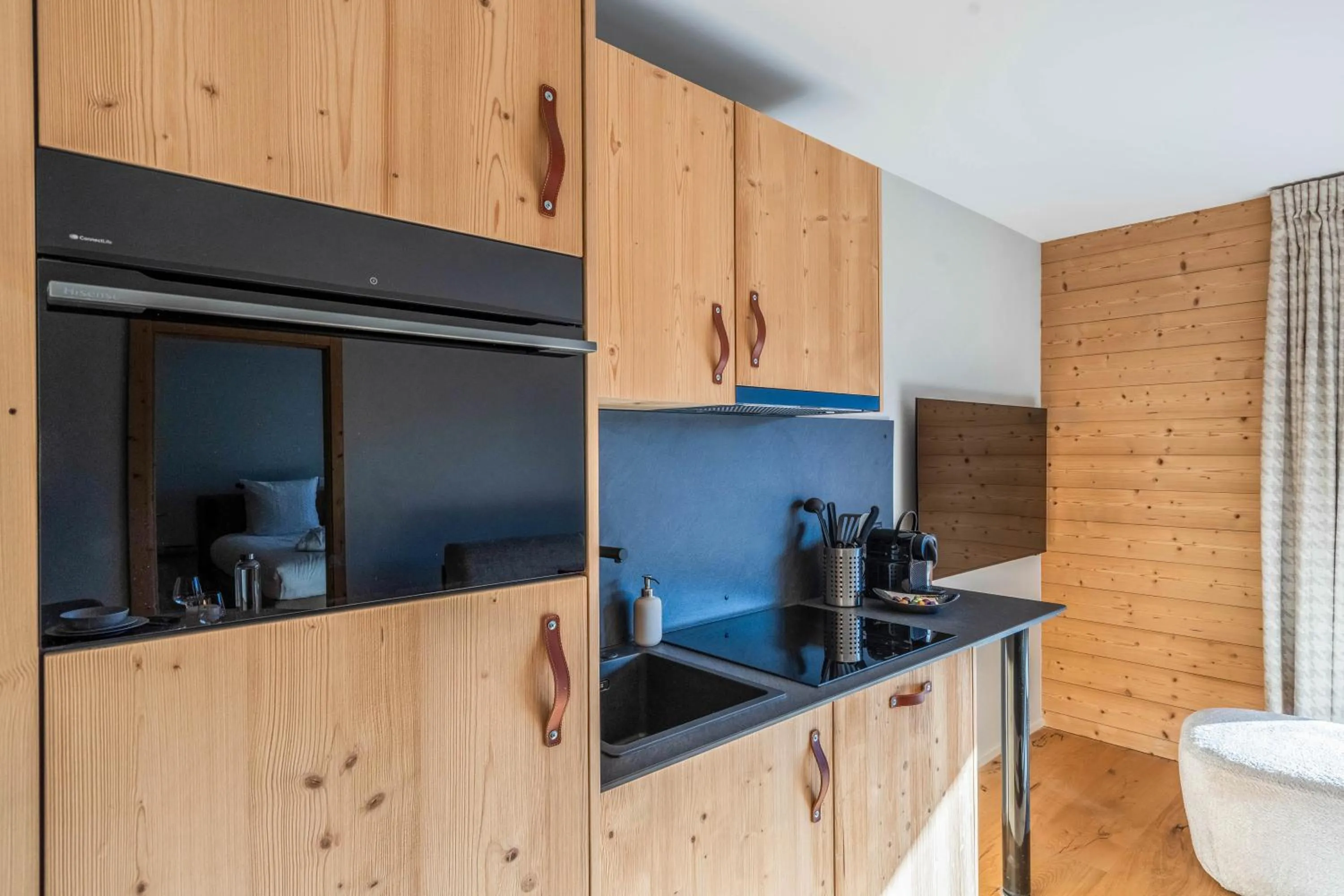 Kitchen or kitchenette in Dent Blanche Resort - TemptingPlaces Collection