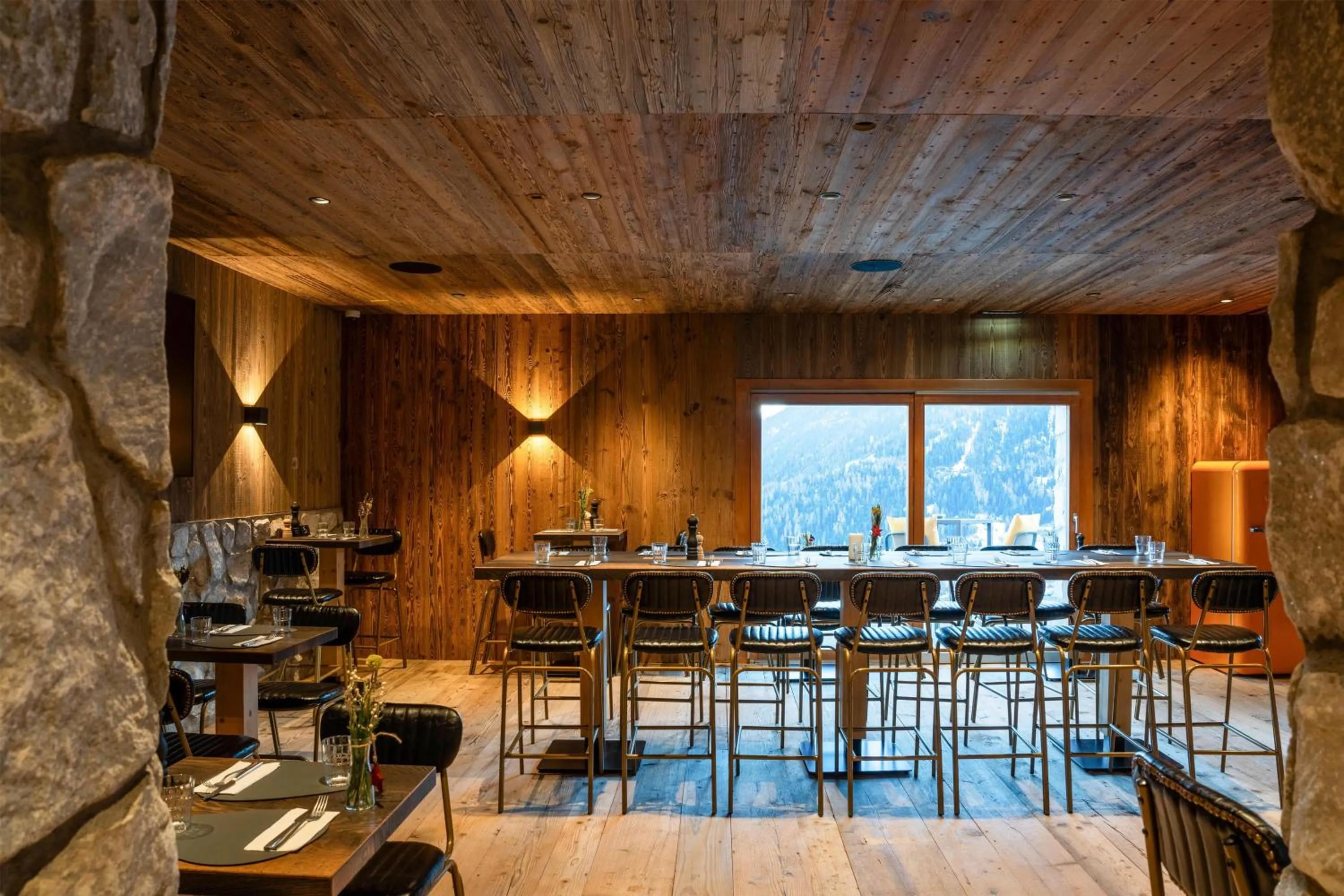 Restaurant/places to eat in Dent Blanche Resort - TemptingPlaces Collection