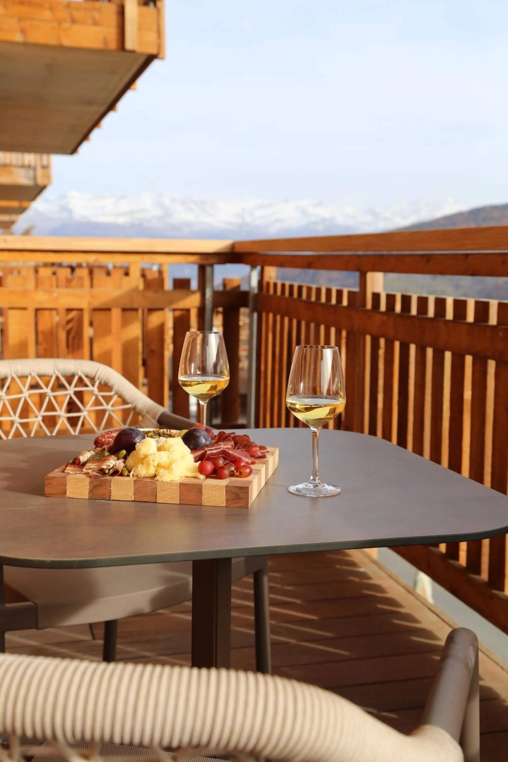 Patio in Dent Blanche Resort - TemptingPlaces Collection