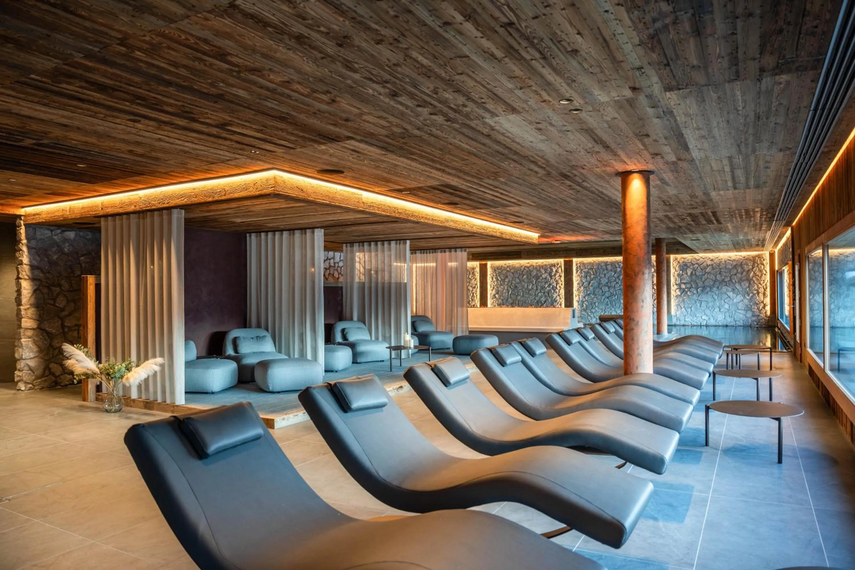 Spa and wellness centre/facilities in Dent Blanche Resort - TemptingPlaces Collection
