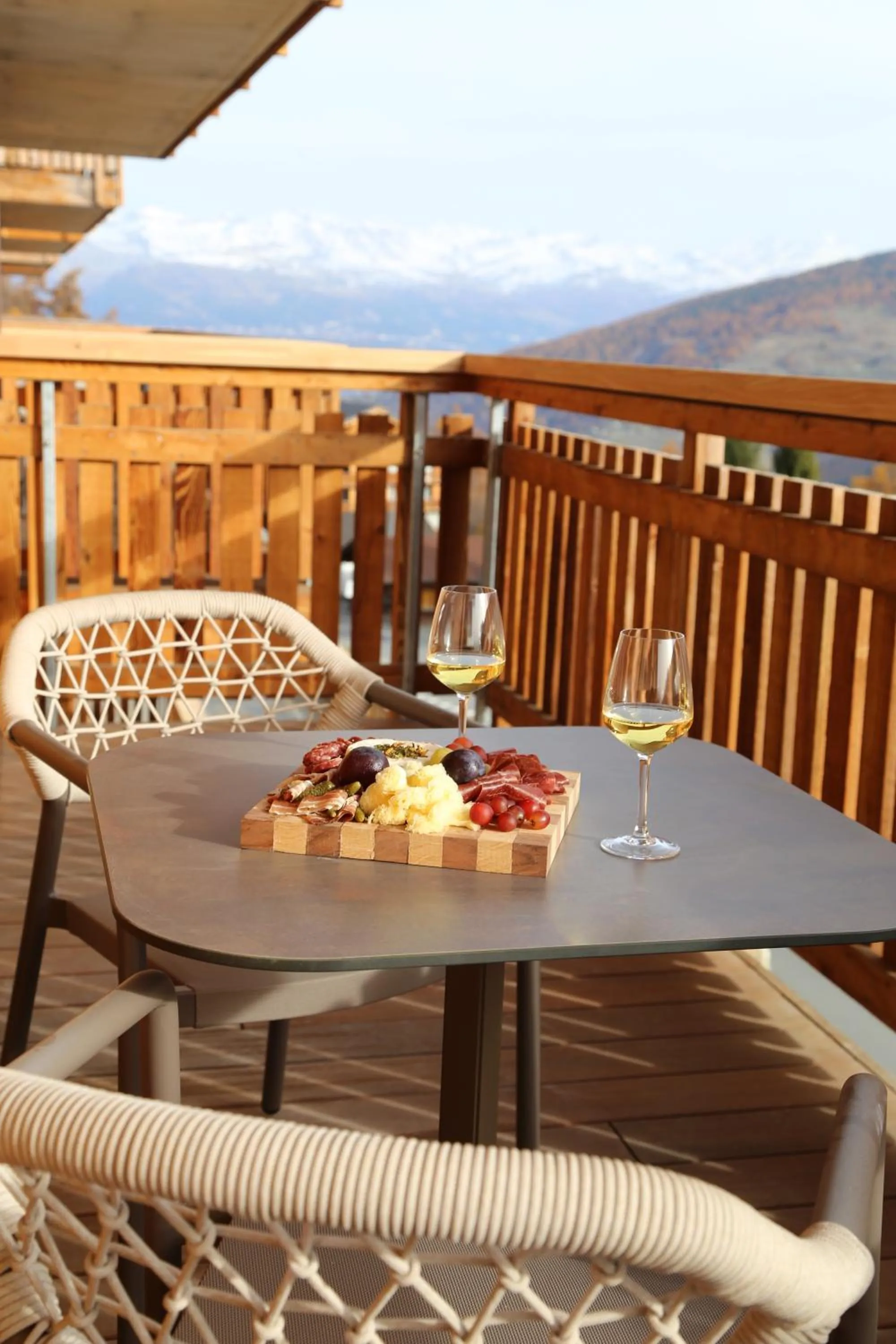 Patio in Dent Blanche Resort - TemptingPlaces Collection