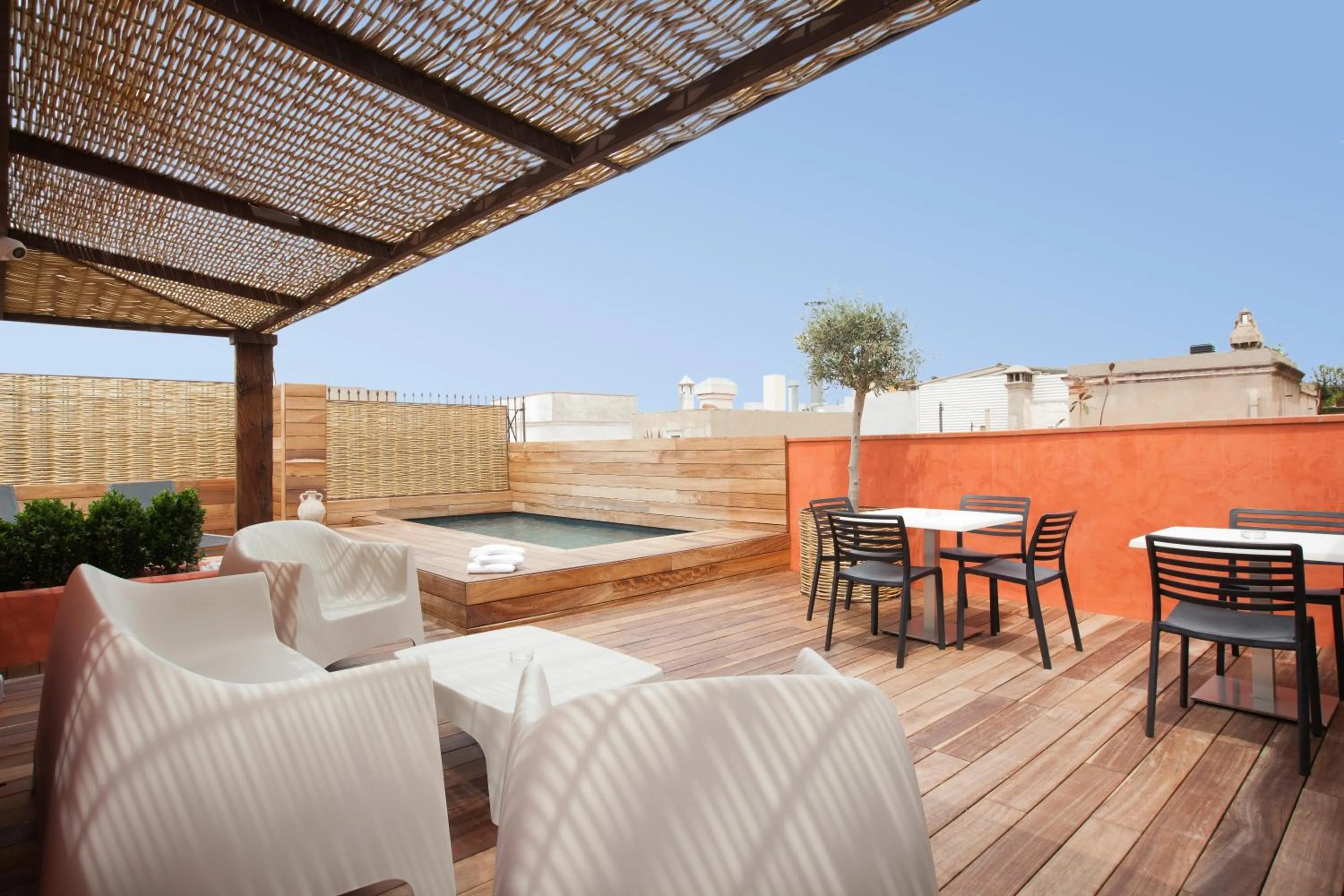 Balcony/Terrace in Enjoybcn Colon Apartments