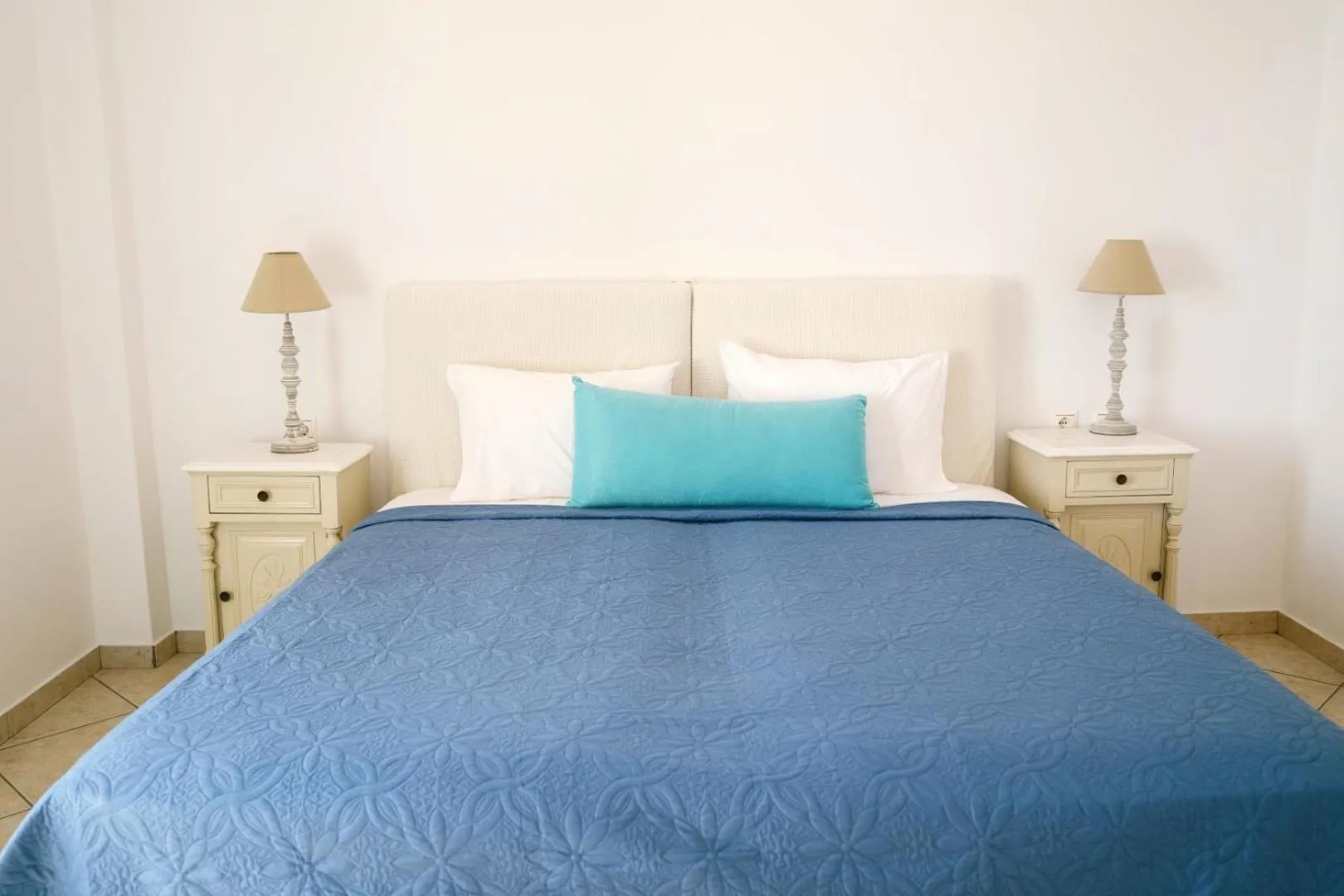 Bedroom, Bed in my life suites