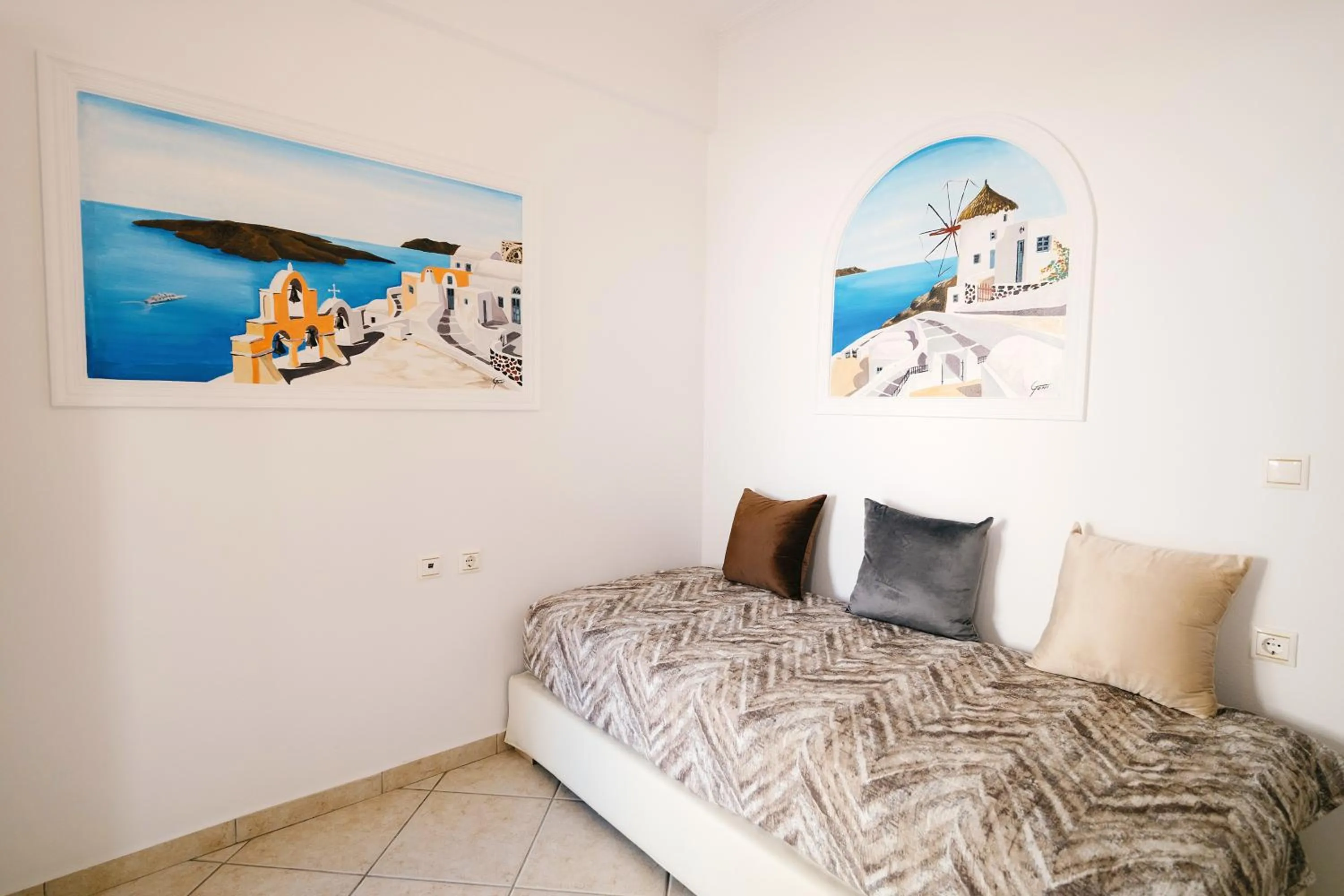 Bedroom, Bed in my life suites