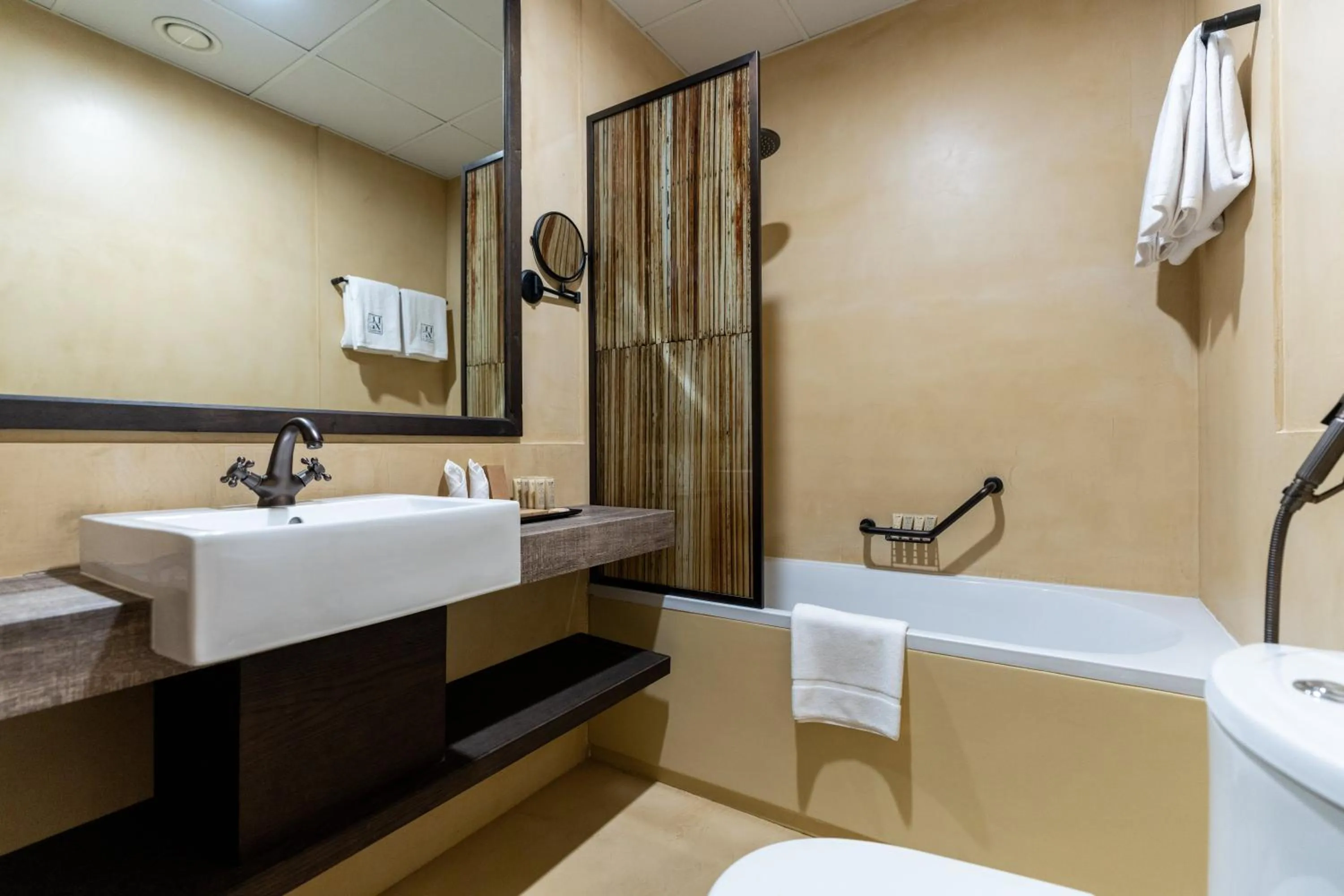 Bathroom in The Luxe Retreat Hotel Apartments