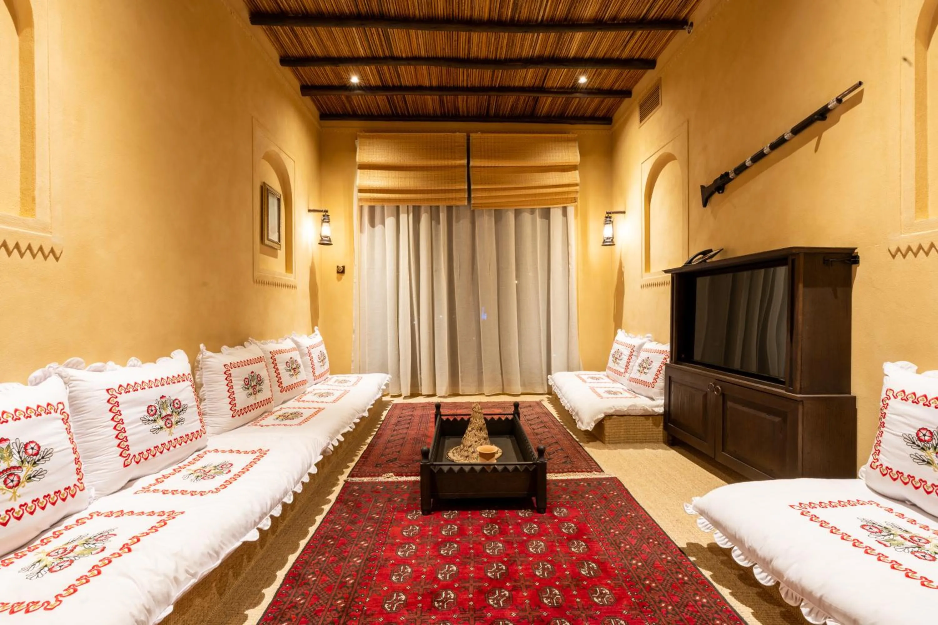 Living room, Bed in The Luxe Retreat Hotel Apartments