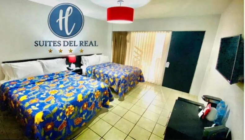 Bed in Hotel Suites del Real