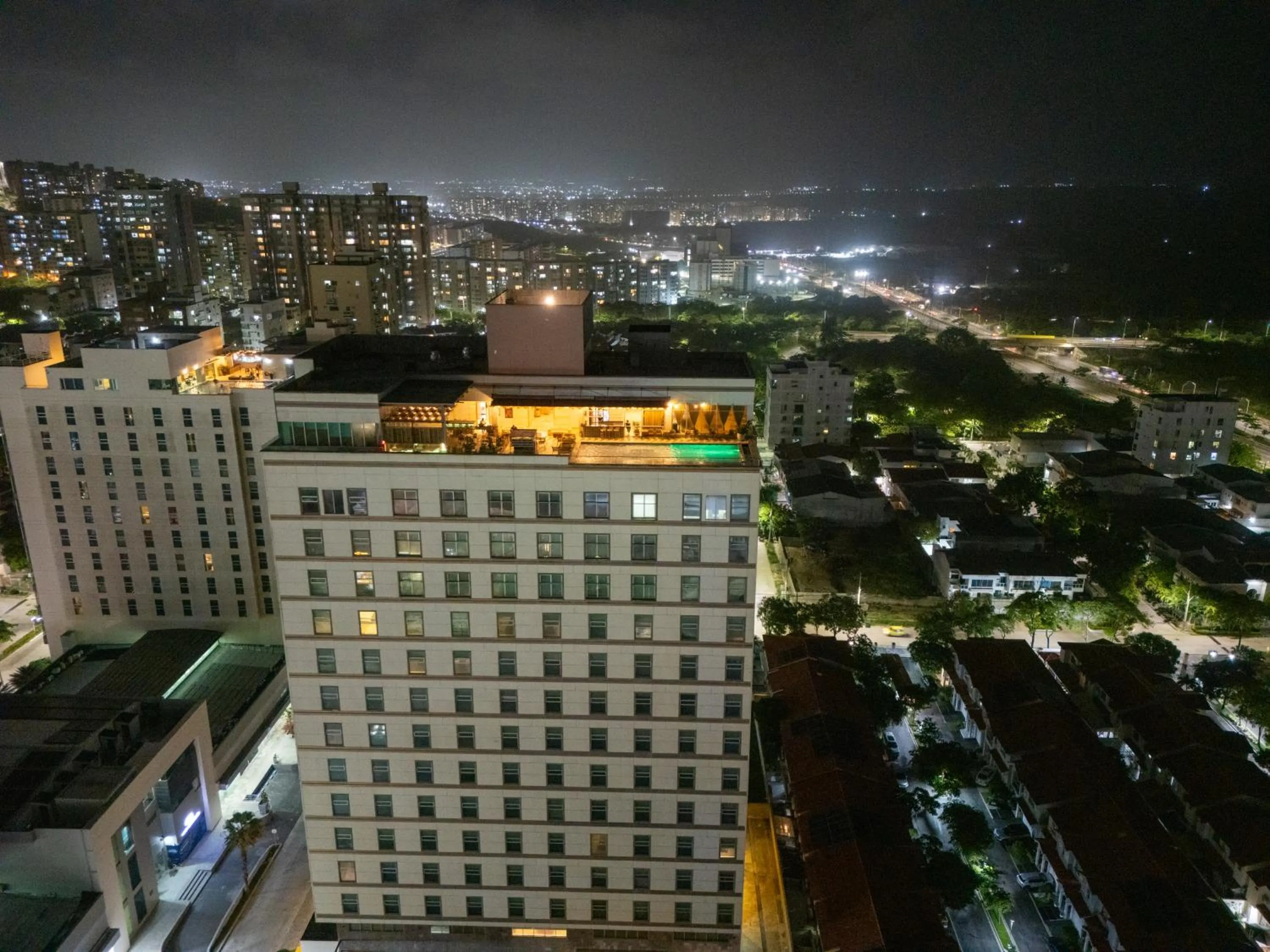 Property building in Sky Collection Lifestyle Hotel & Suites Barranquilla