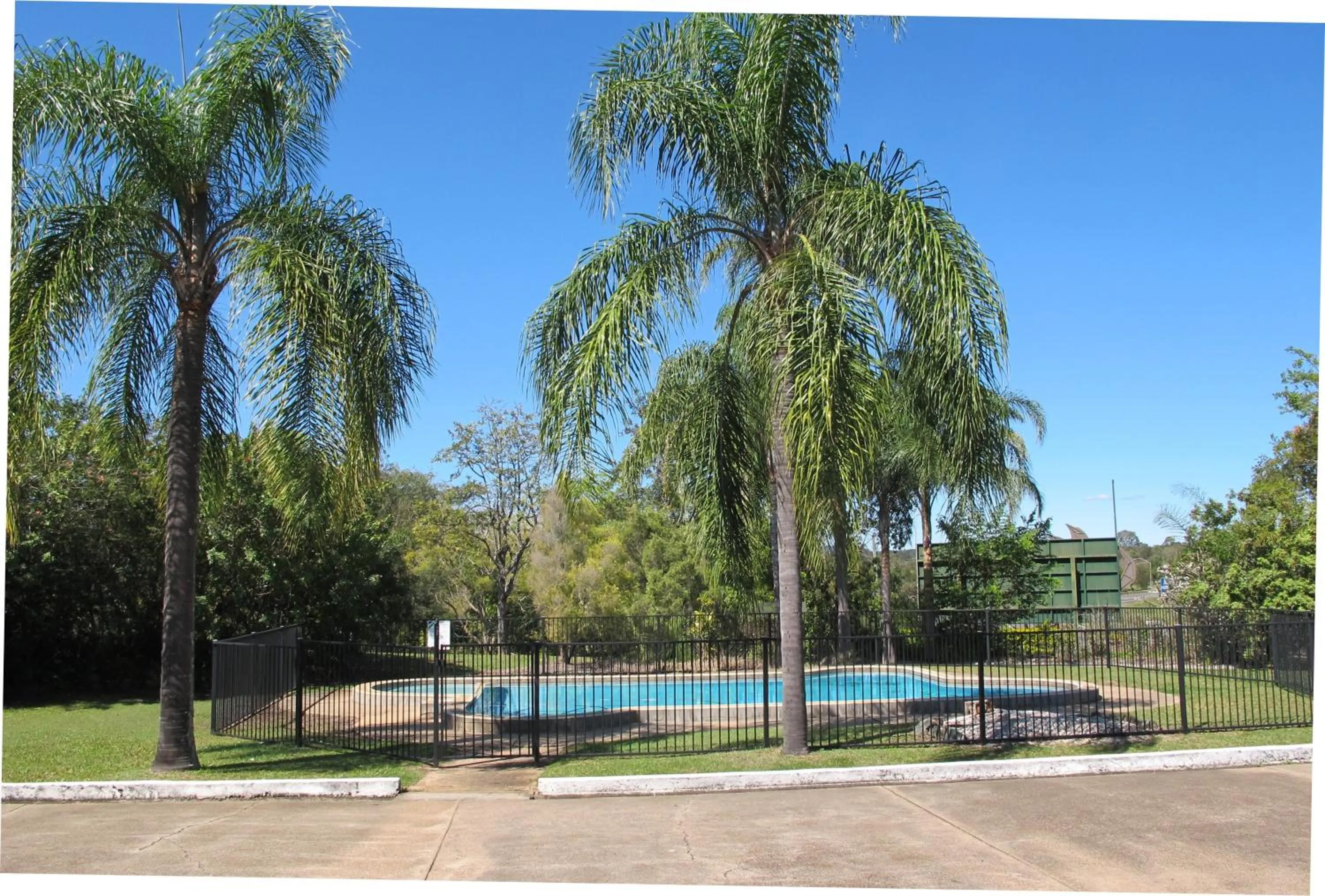 Day in Y Motels Gympie