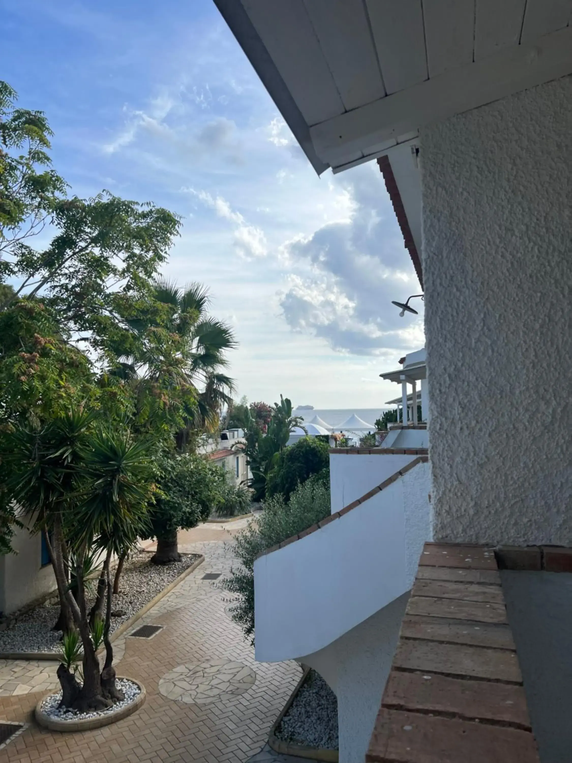 Two-Bedroom Apartment with Balcony in Regent Beachotel Two-Bedroom Apartment with Balcony in Regent Beachotel