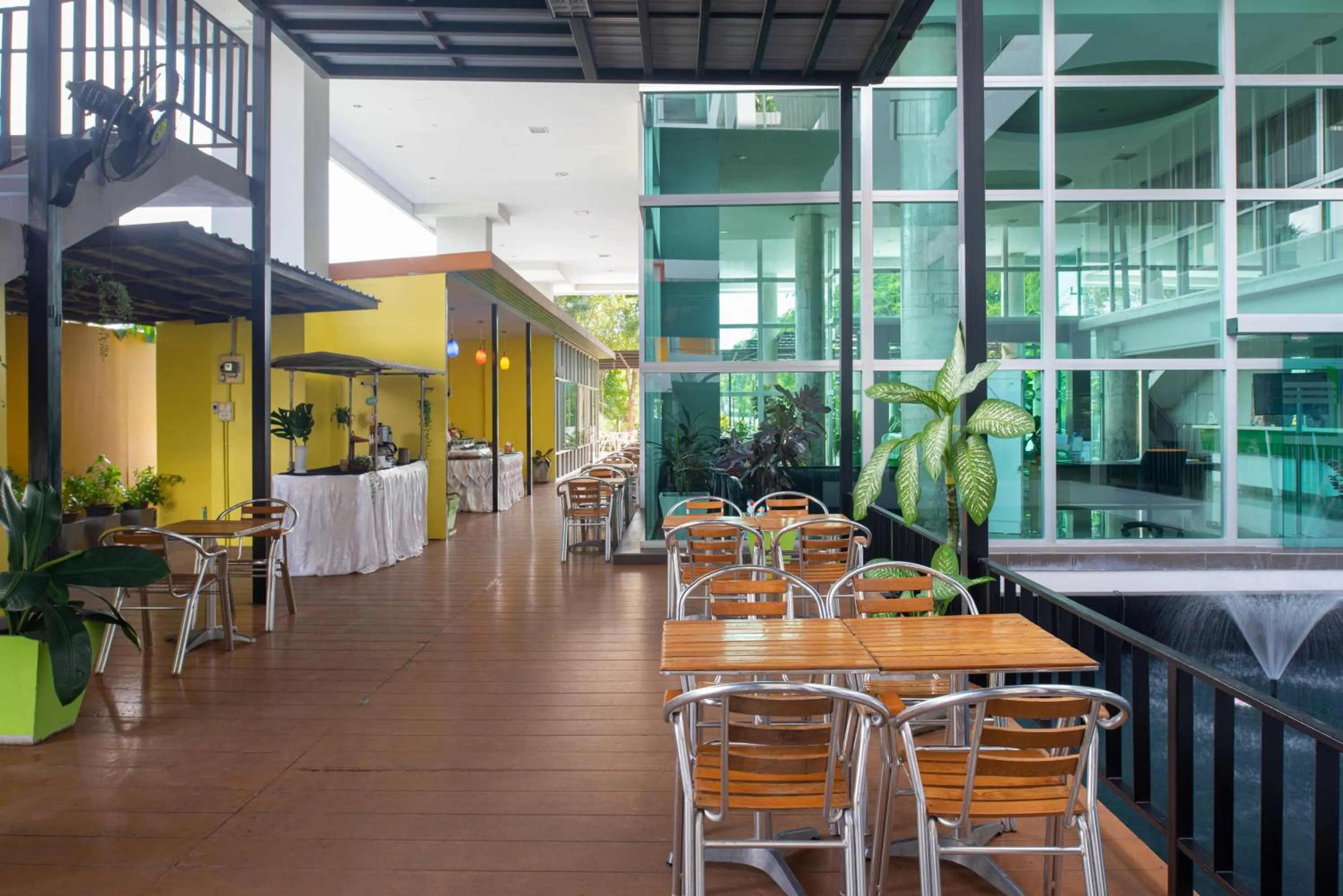 Restaurant/places to eat in Eco Inn Prime Trang