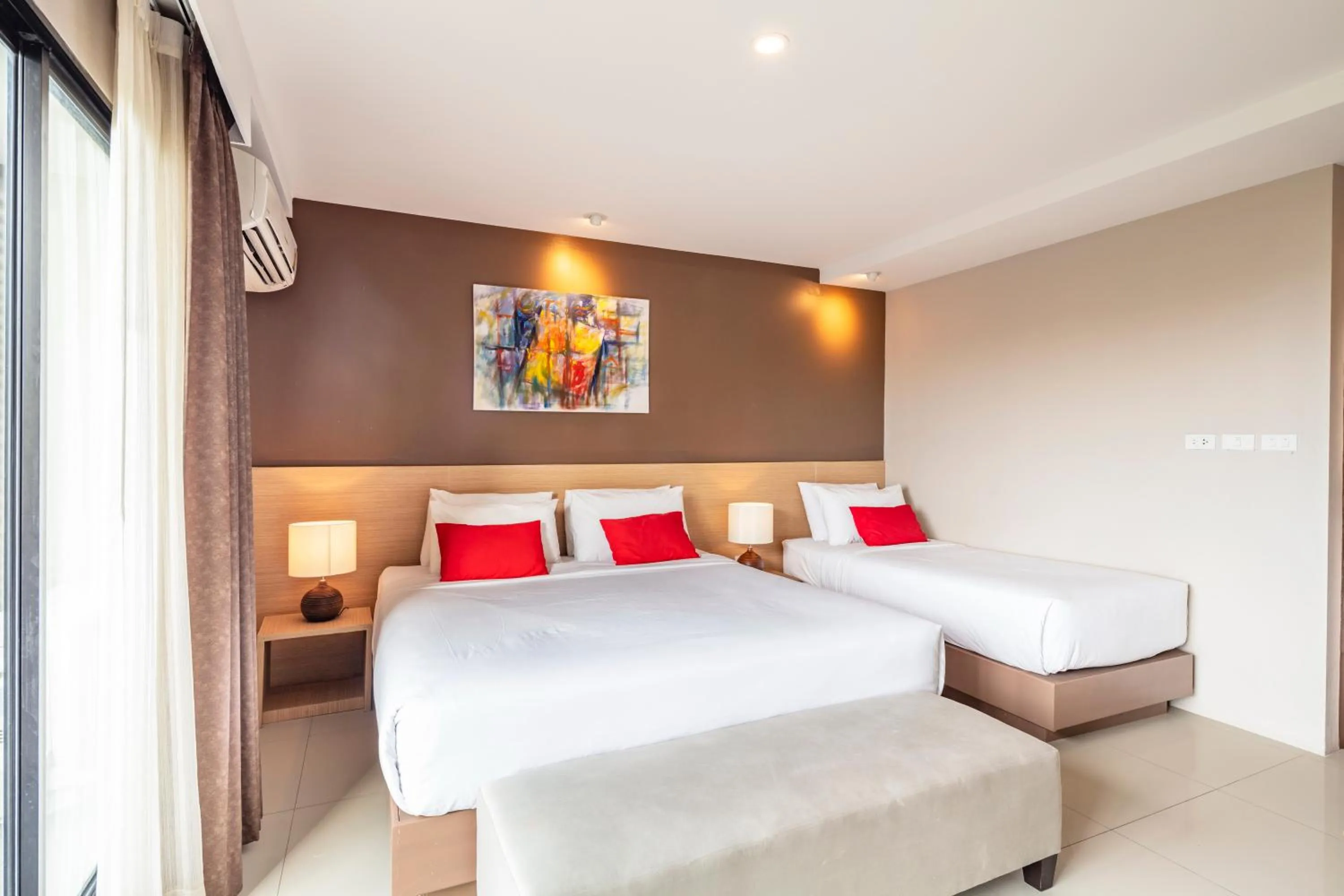 Bed in Livotel Hotel Kaset Nawamin Bangkok