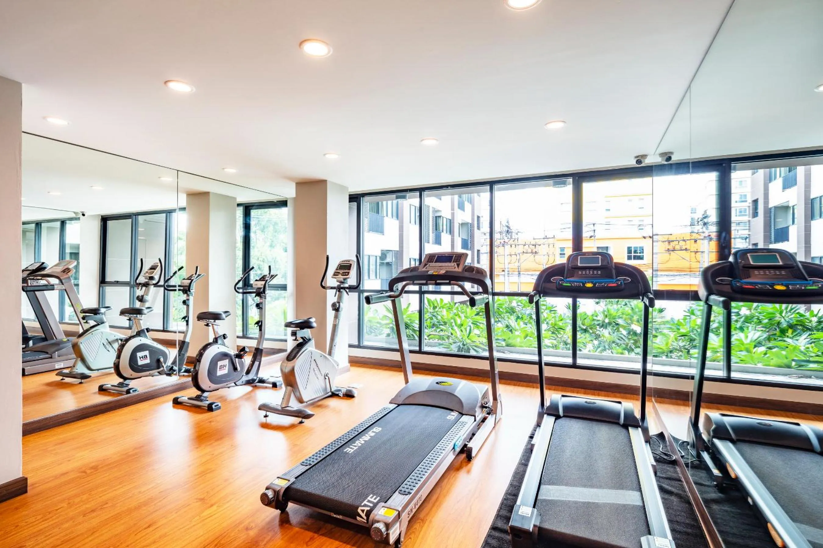 Fitness centre/facilities in Livotel Hotel Kaset Nawamin Bangkok