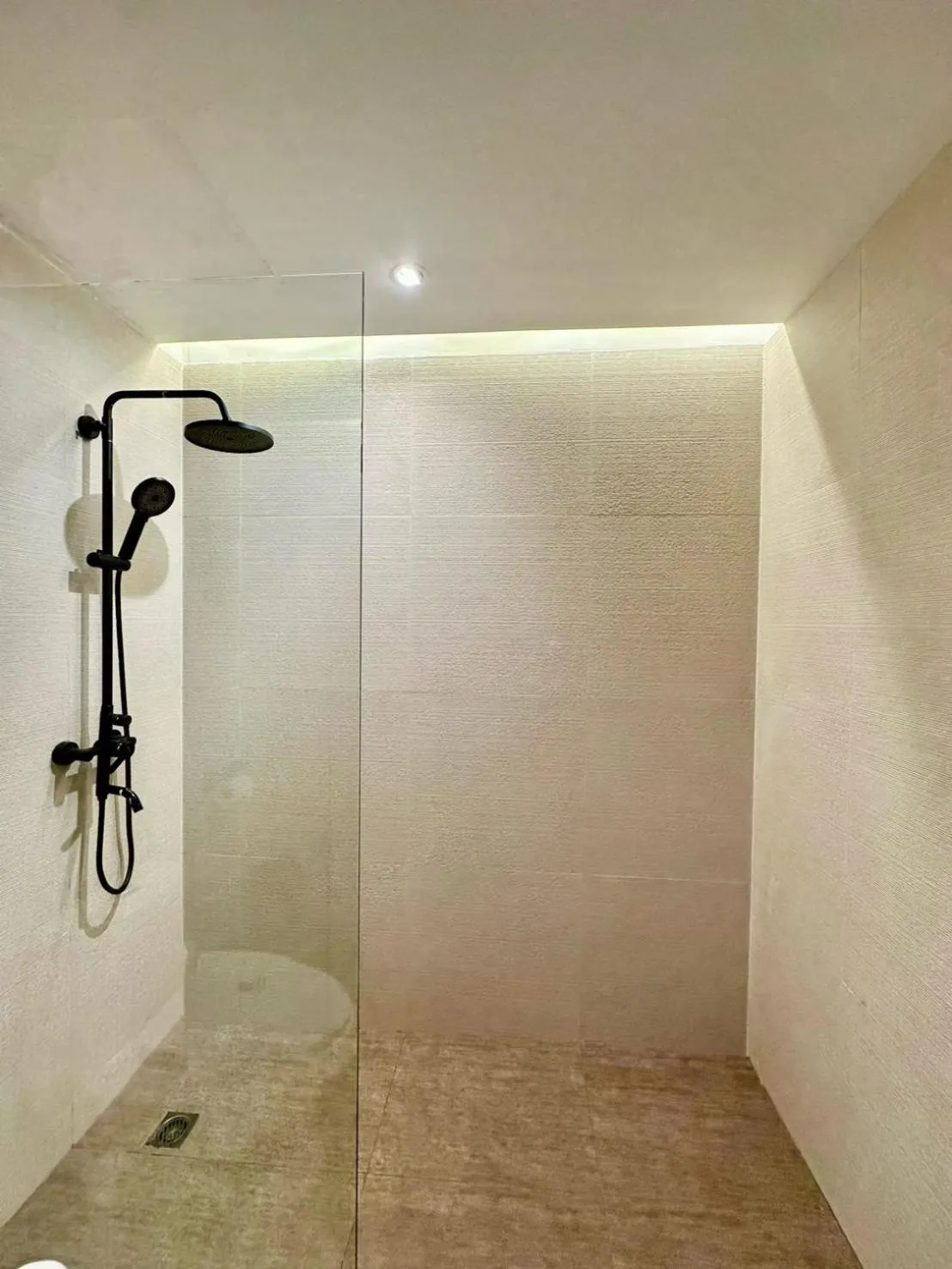 Shower in Sakura Sky Residence