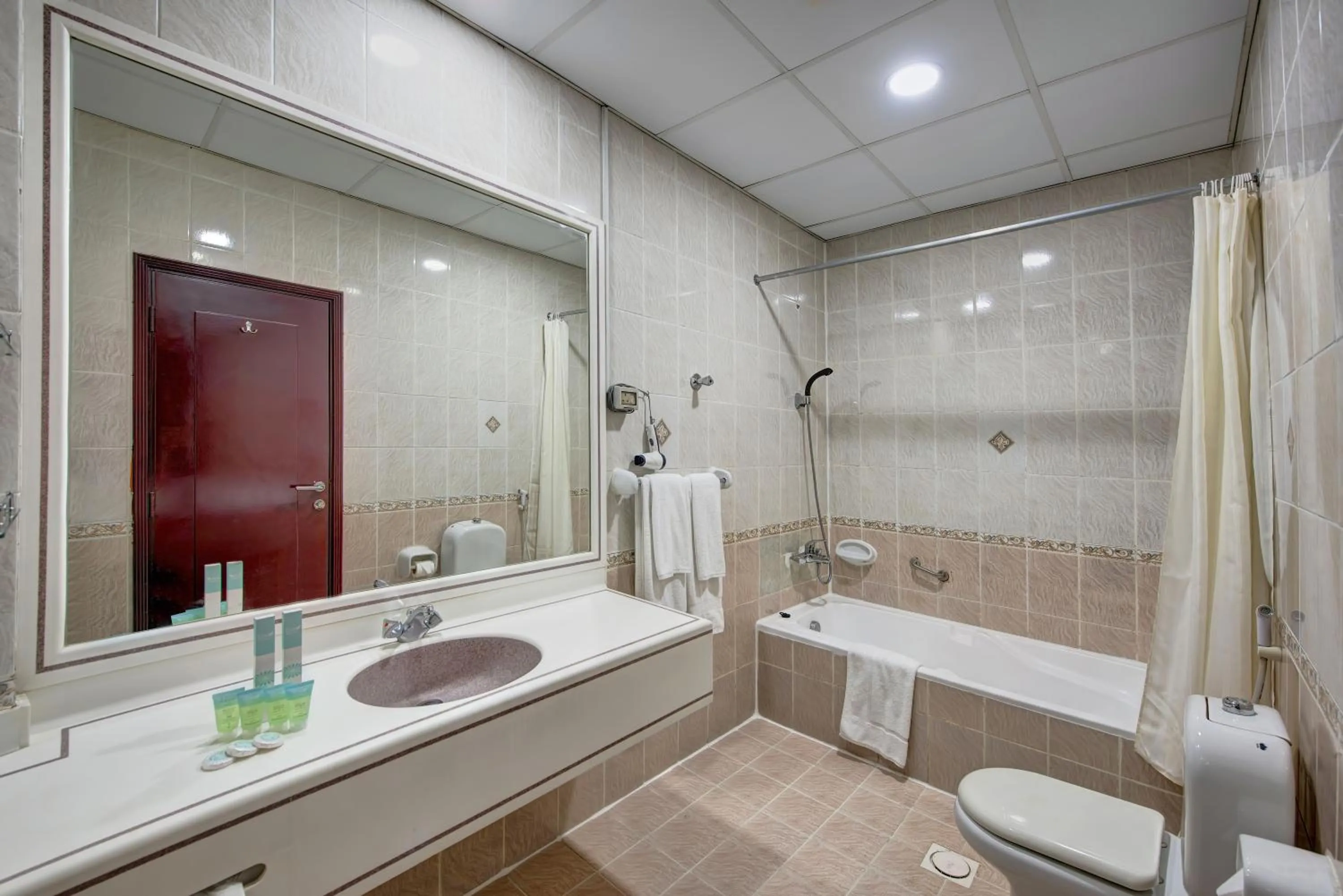 Bathroom in Summerland Motel