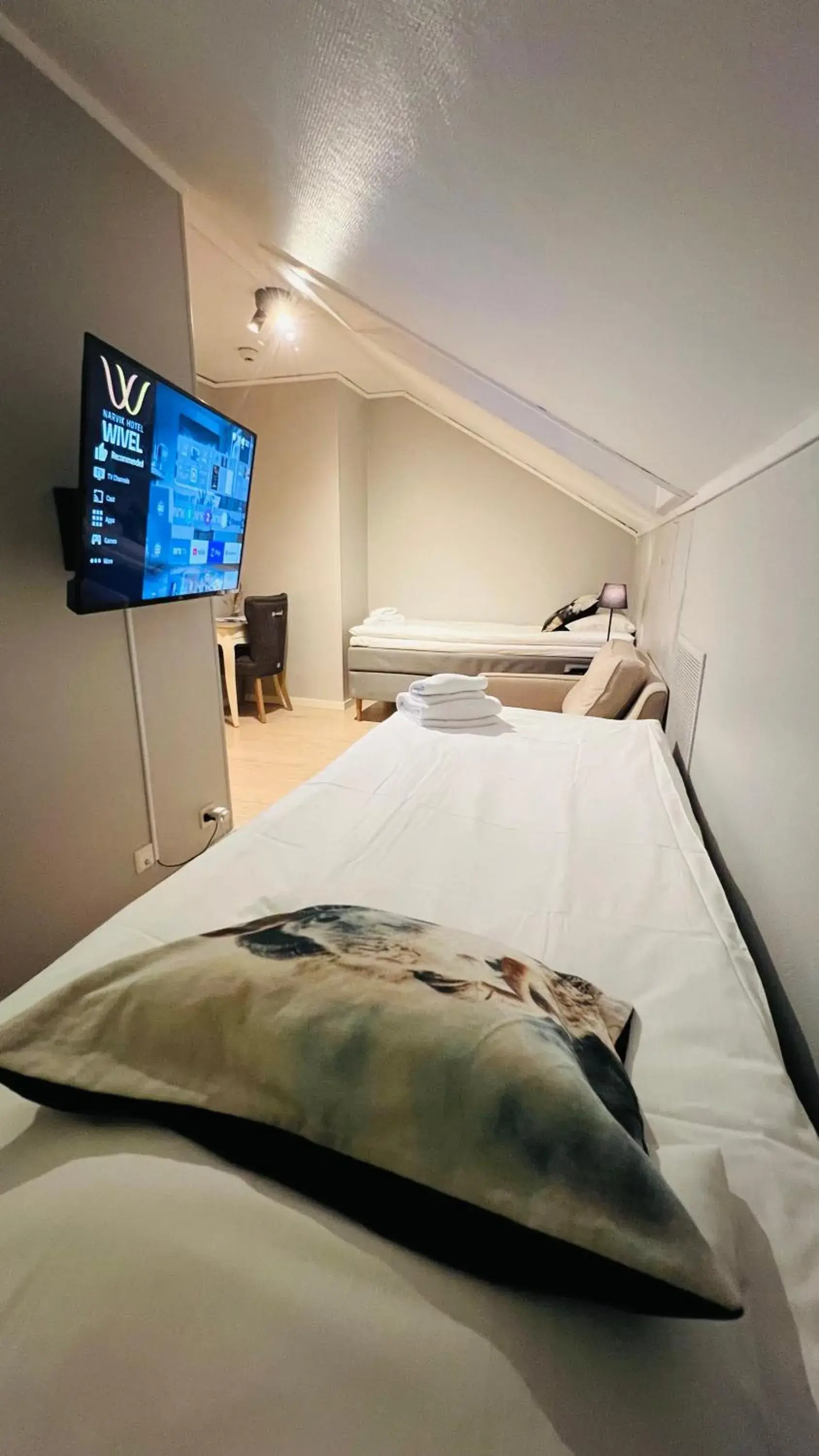 Budget Twin Room in Narvik Hotel Wivel Budget Twin Room in Narvik Hotel Wivel